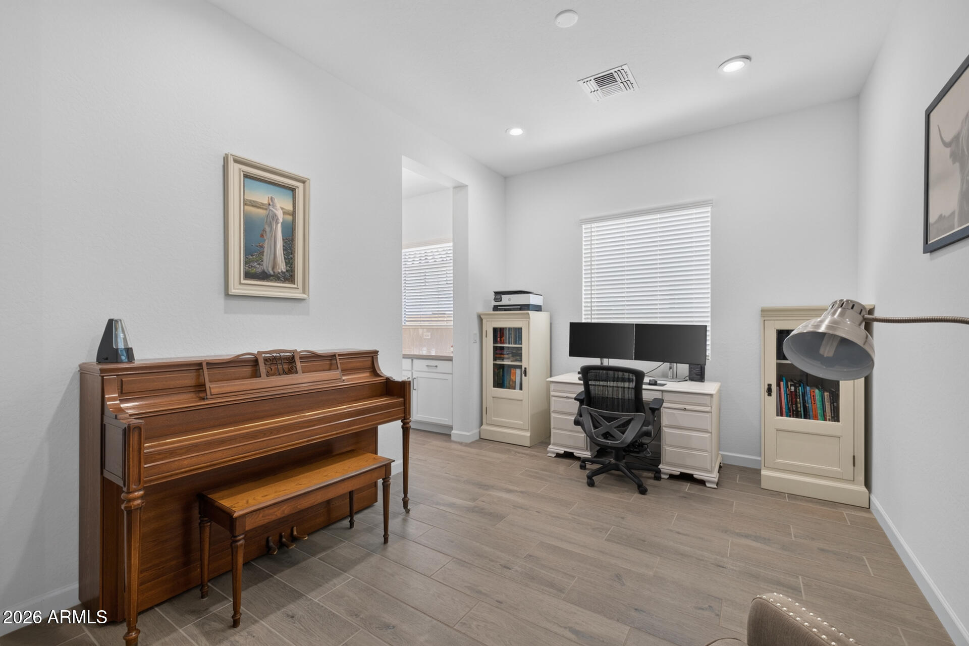 22612 E LORDS Way