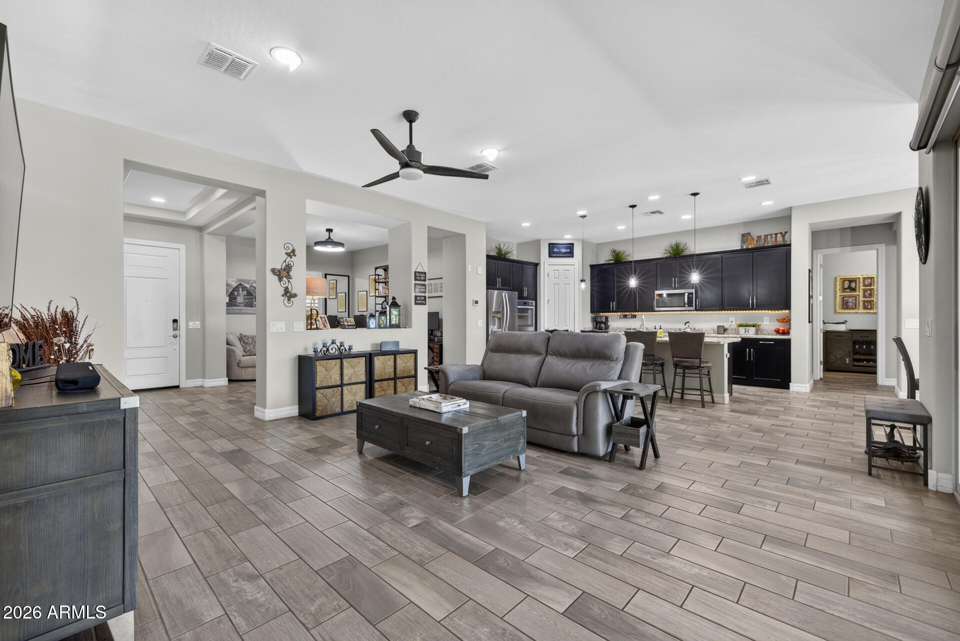 5737 S CROWLEY