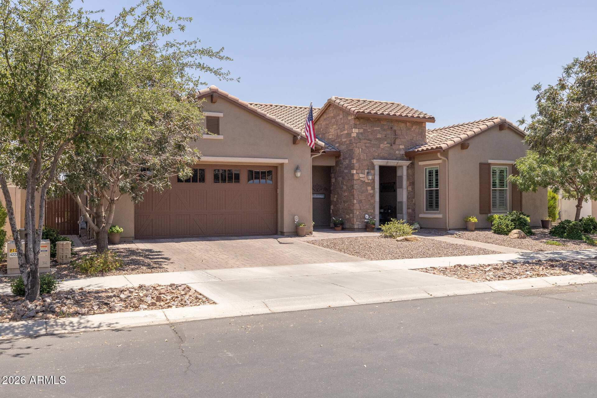 5737 S CROWLEY