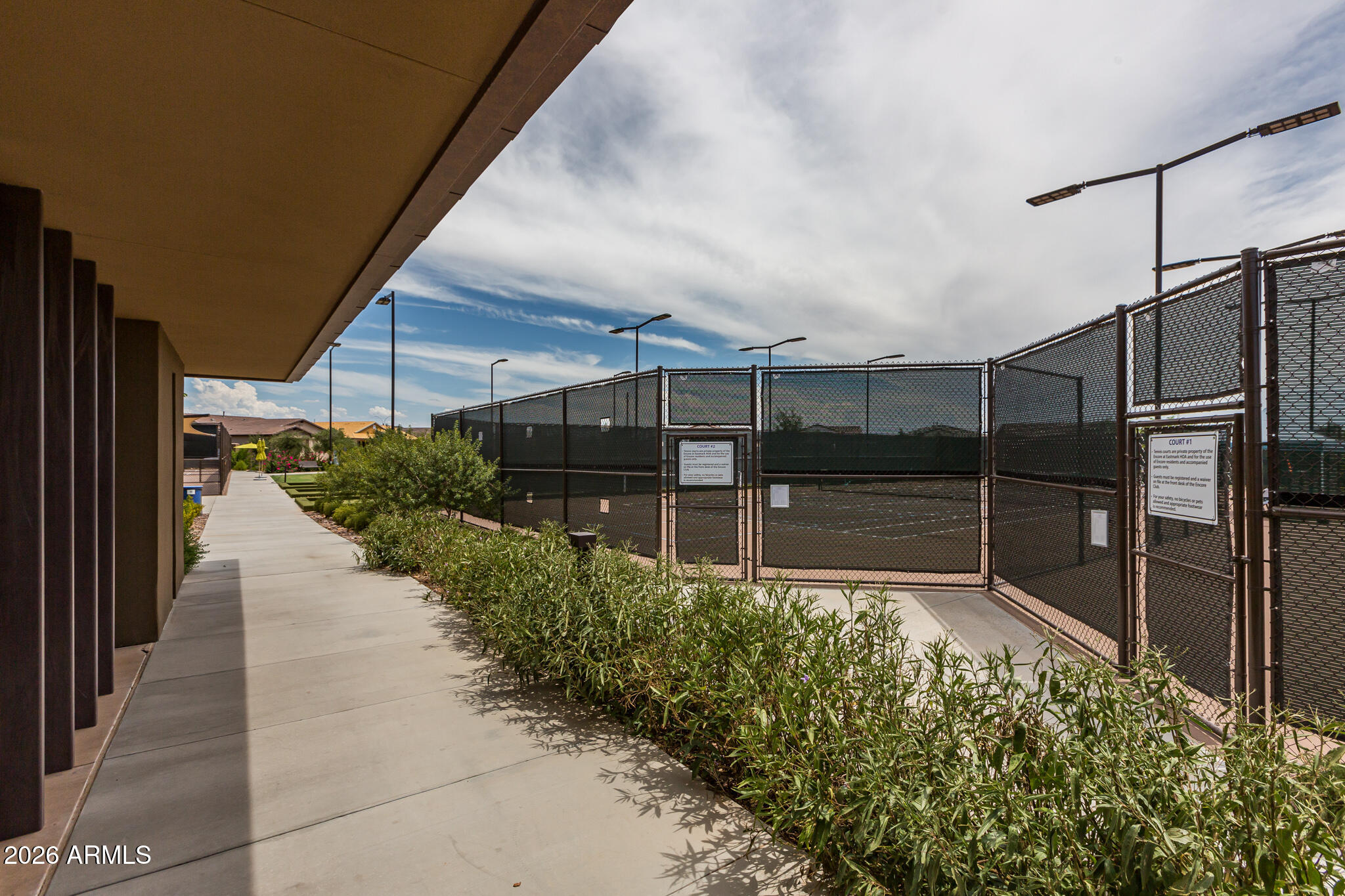 5737 S CROWLEY