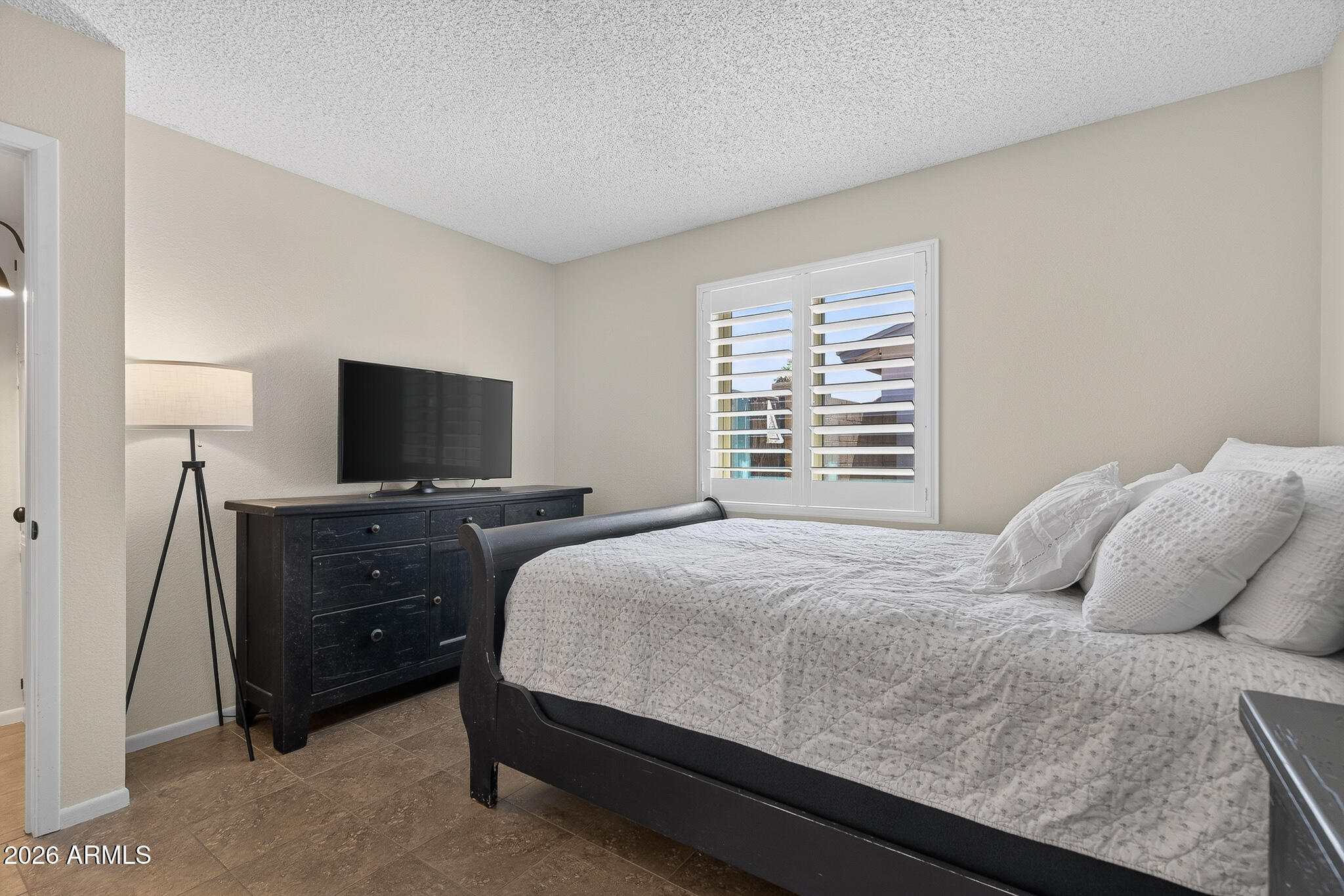 6122 W CAROL ANN Way