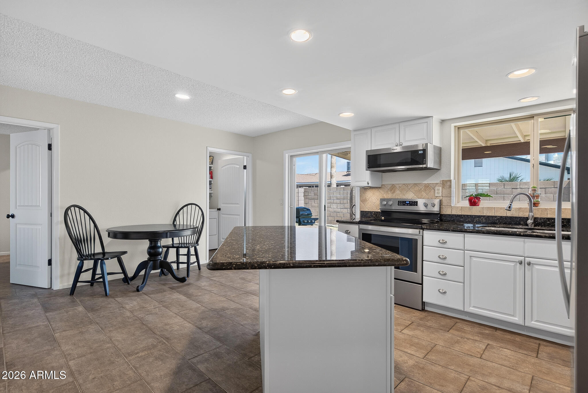 6122 W CAROL ANN Way