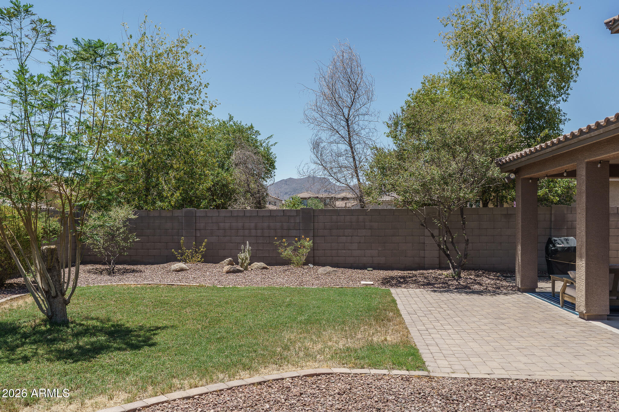 18345 W ONYX Avenue