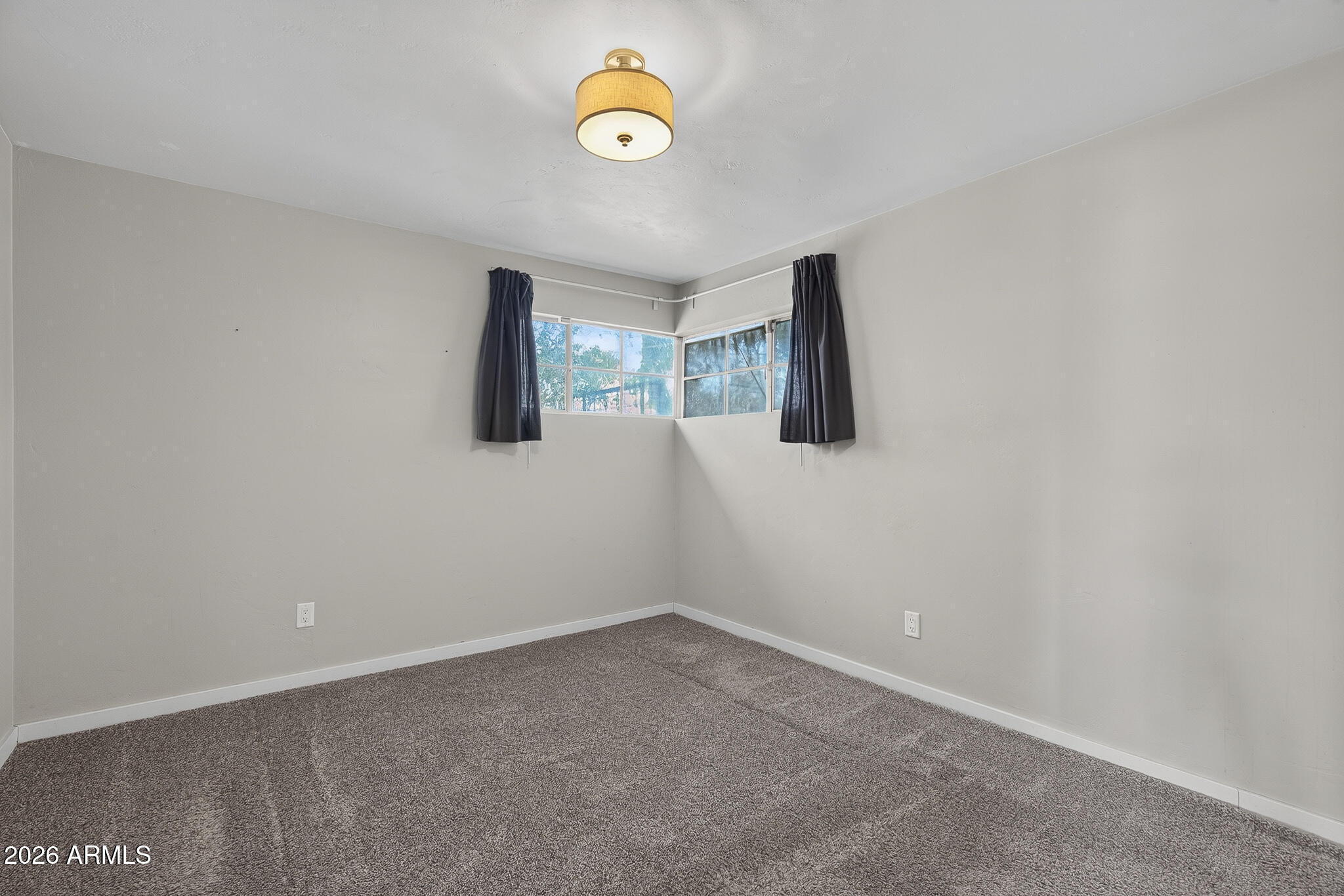 308 W TOWNLEY Avenue