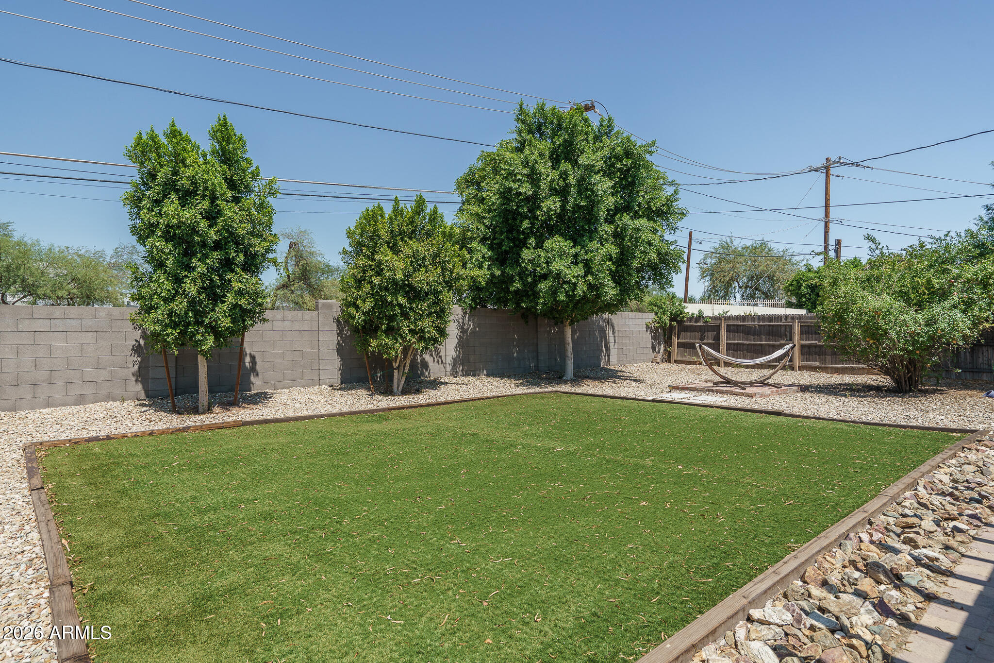 308 W TOWNLEY Avenue
