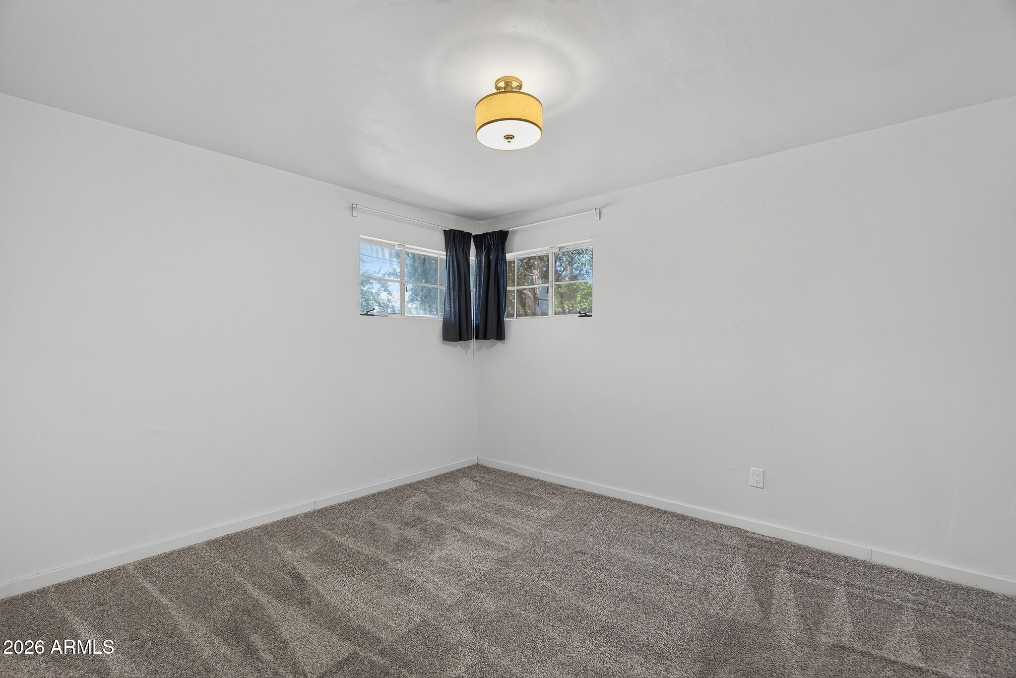 308 W TOWNLEY Avenue