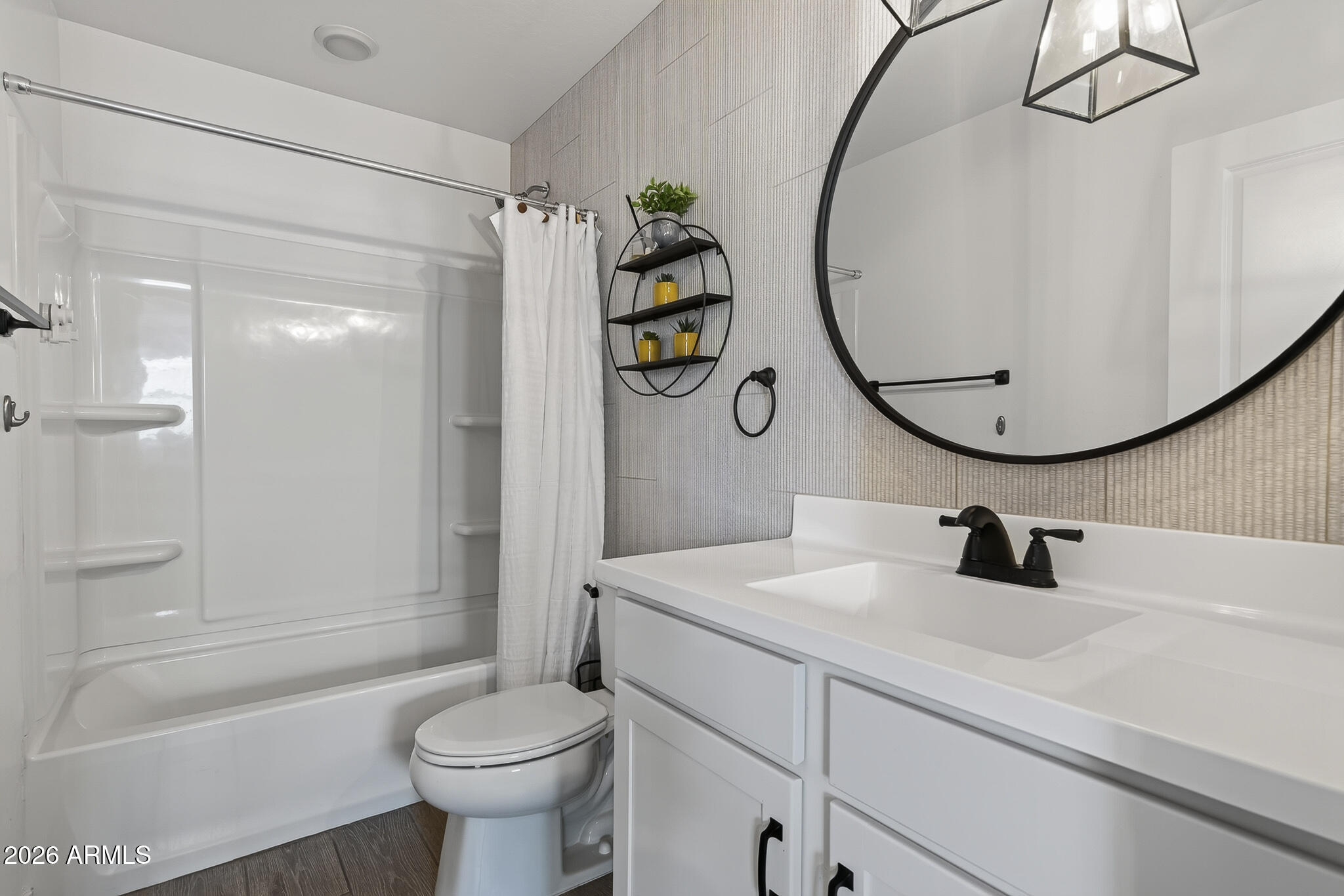 18178 W RAVEN Road
