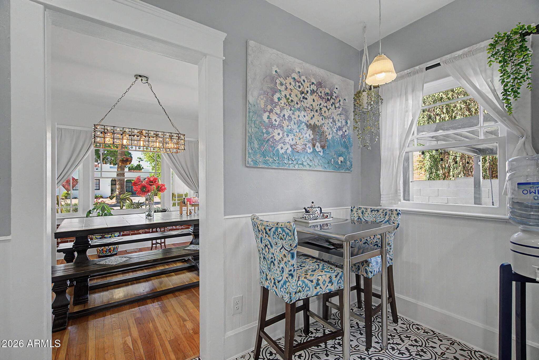 115 W GRANADA Road