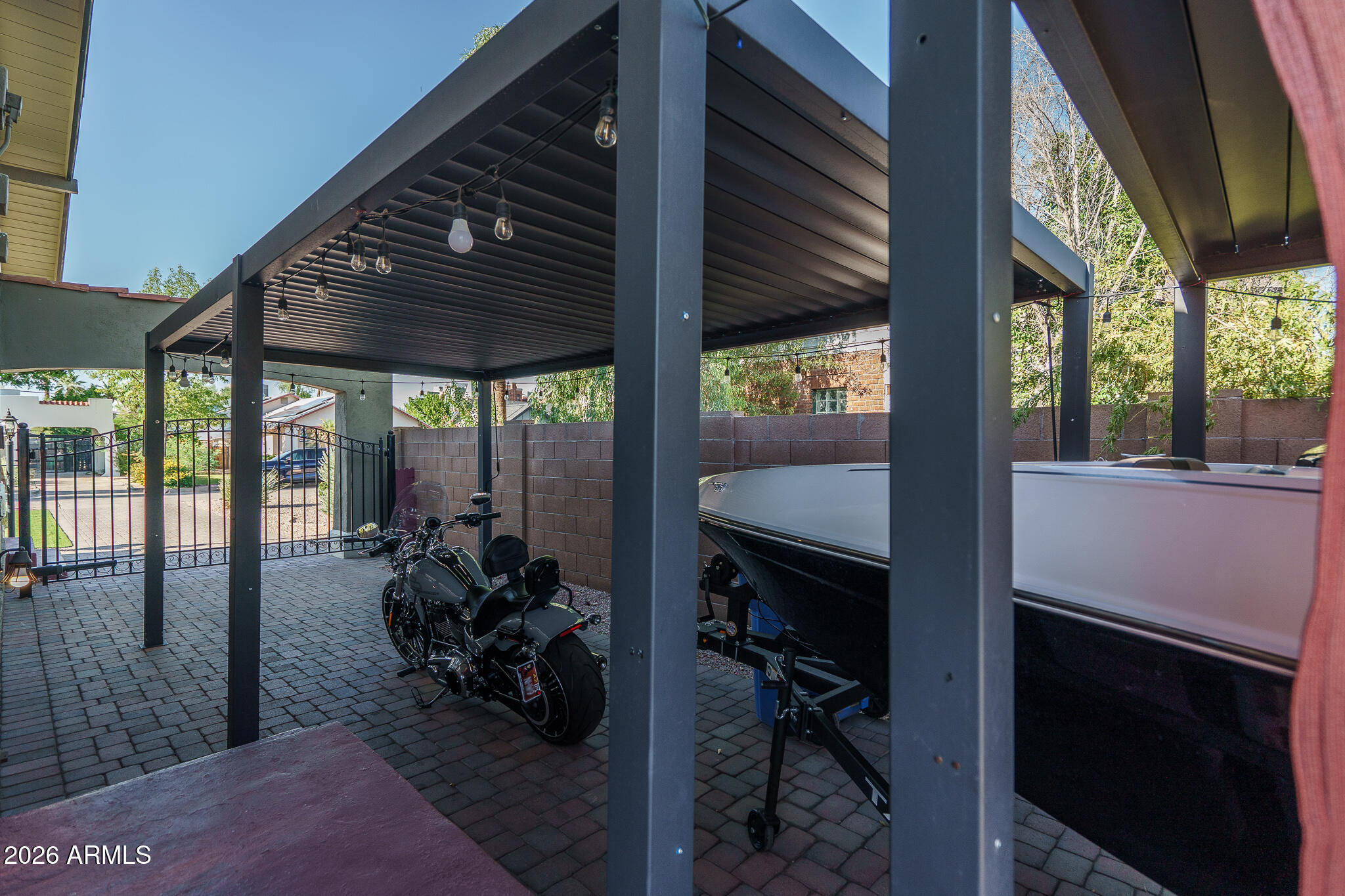 115 W GRANADA Road