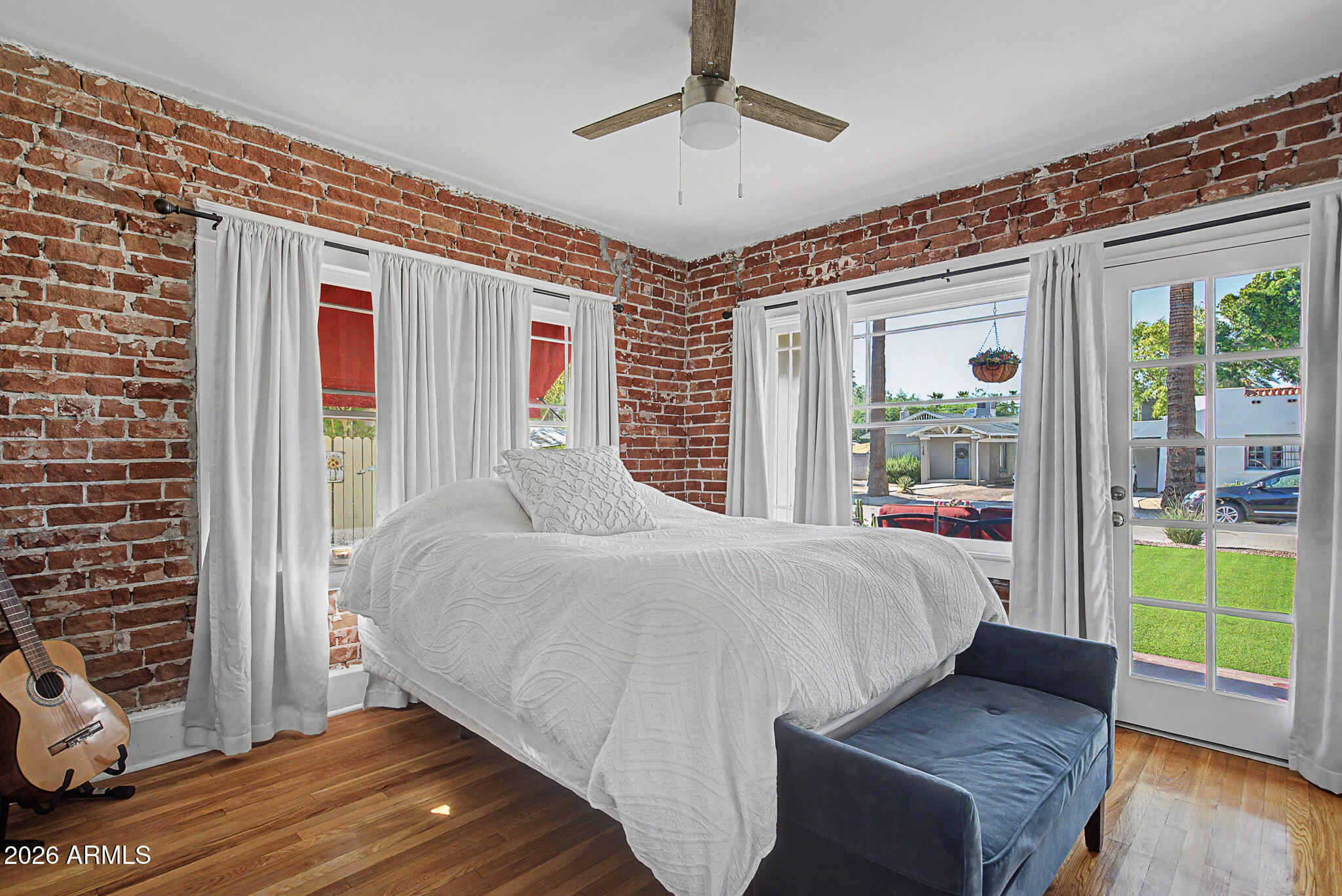 115 W GRANADA Road