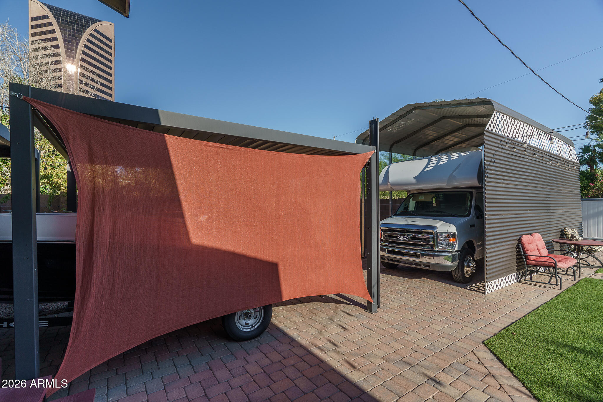 115 W GRANADA Road