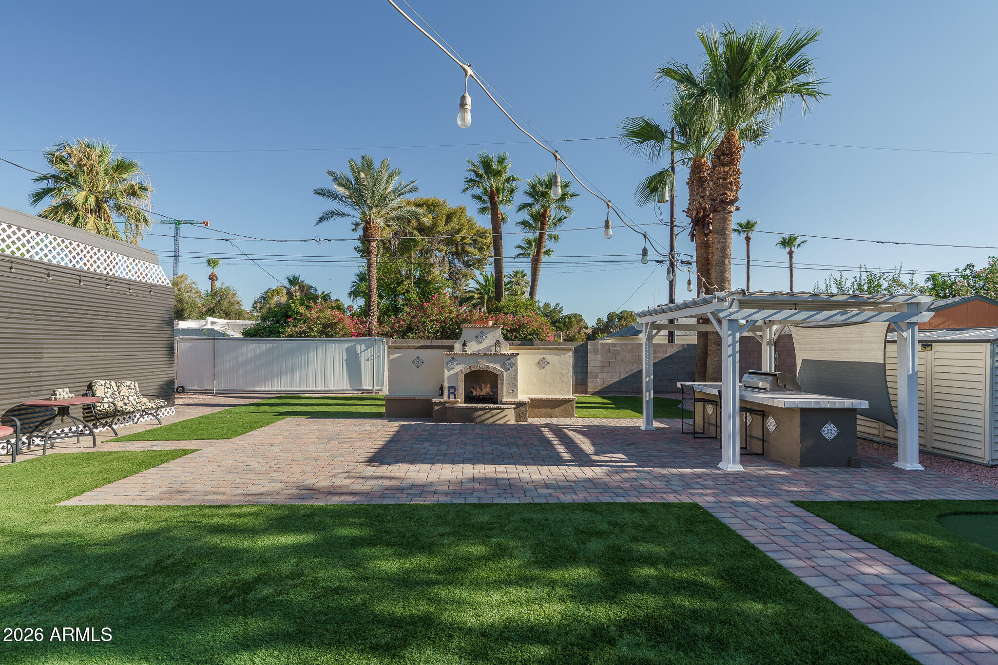 115 W GRANADA Road
