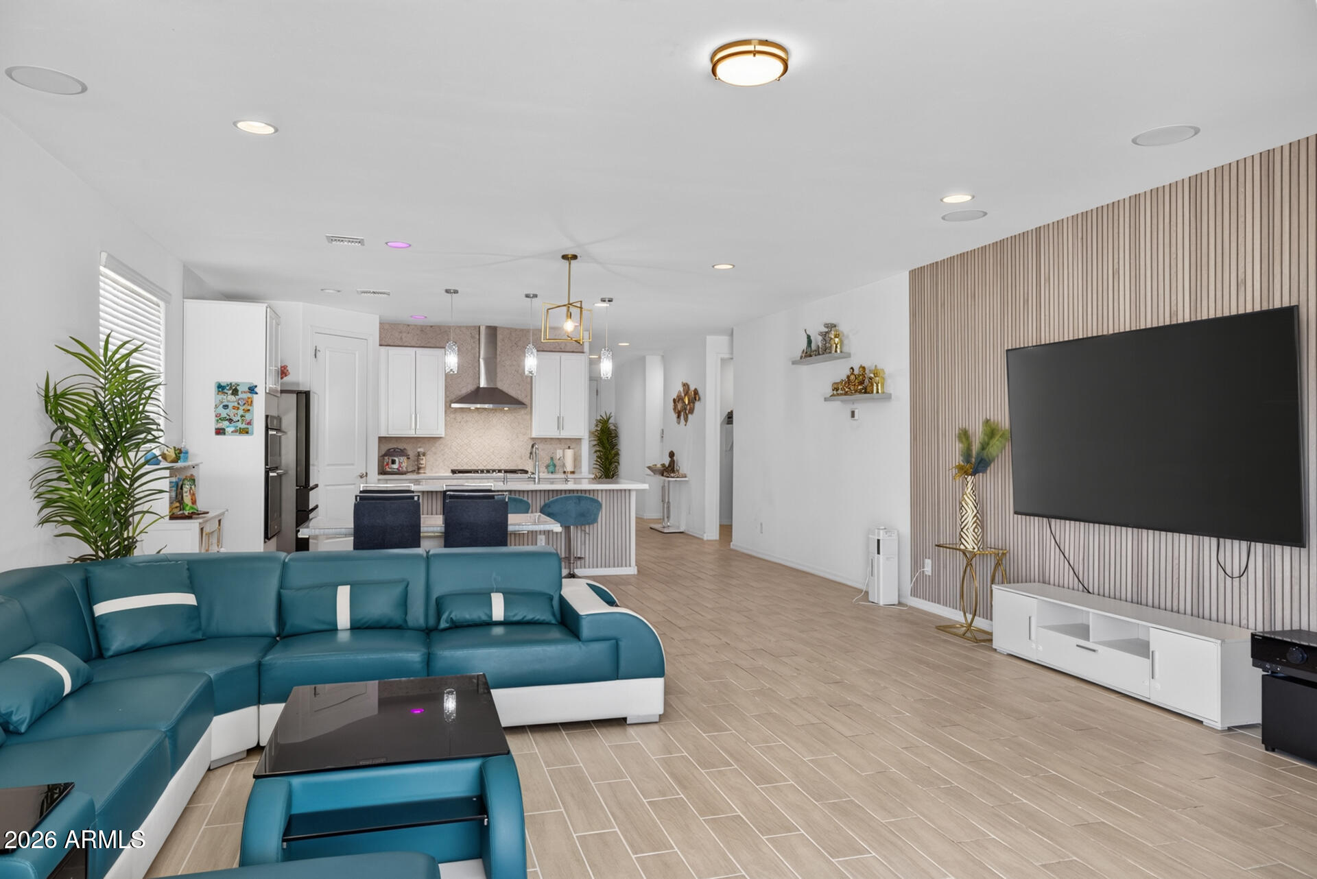 9756 E SEISMIC Avenue
