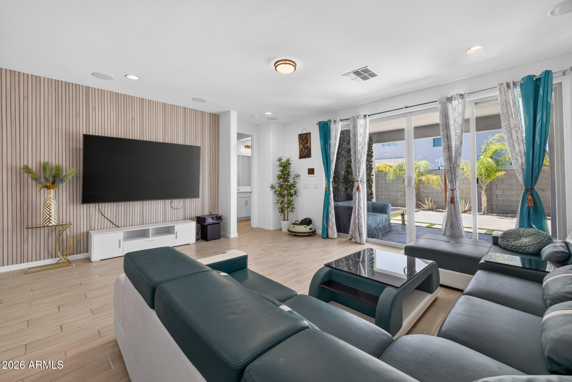 9756 E SEISMIC Avenue
