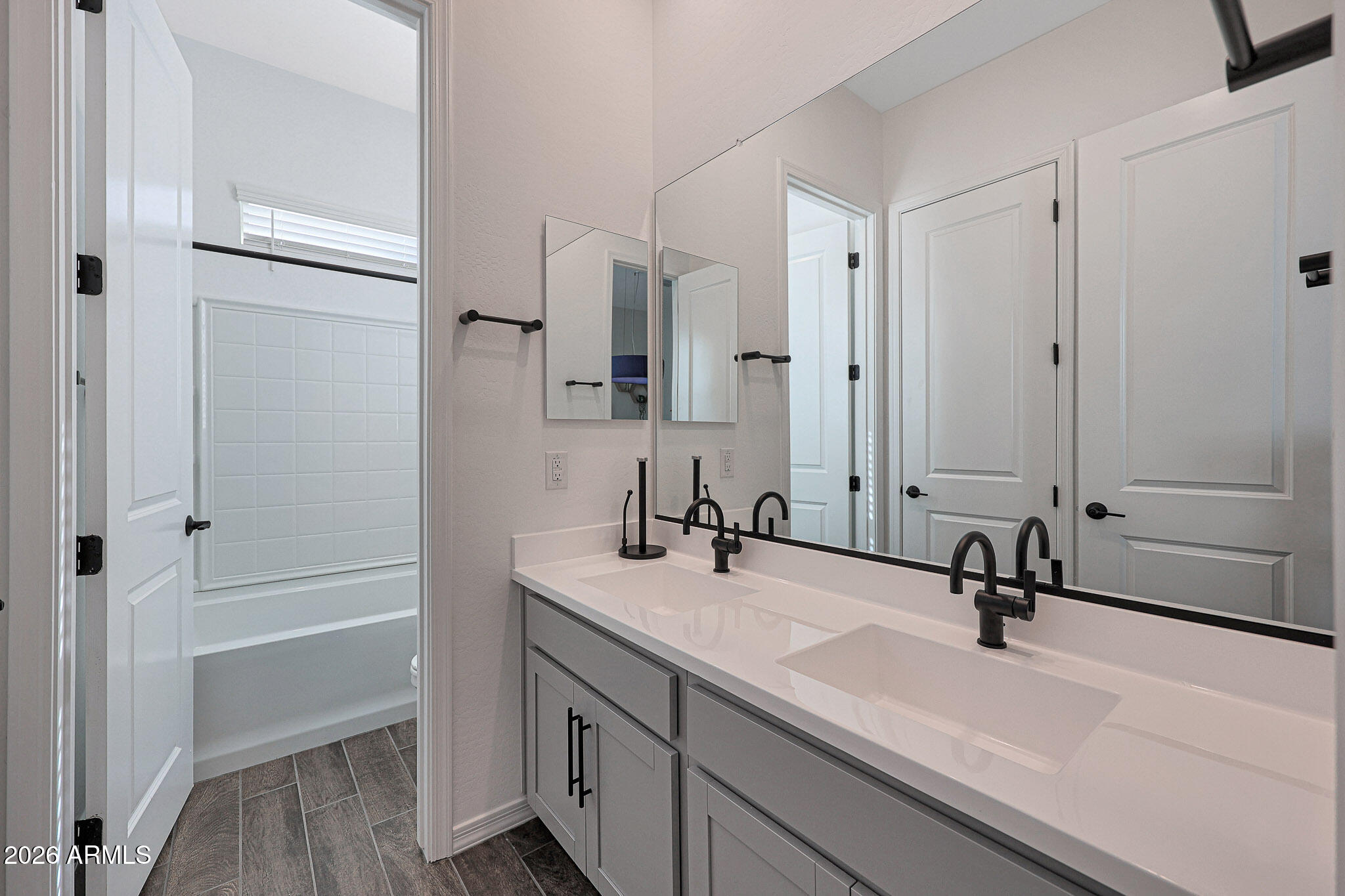 34358 N TIMBERLAKE Manor