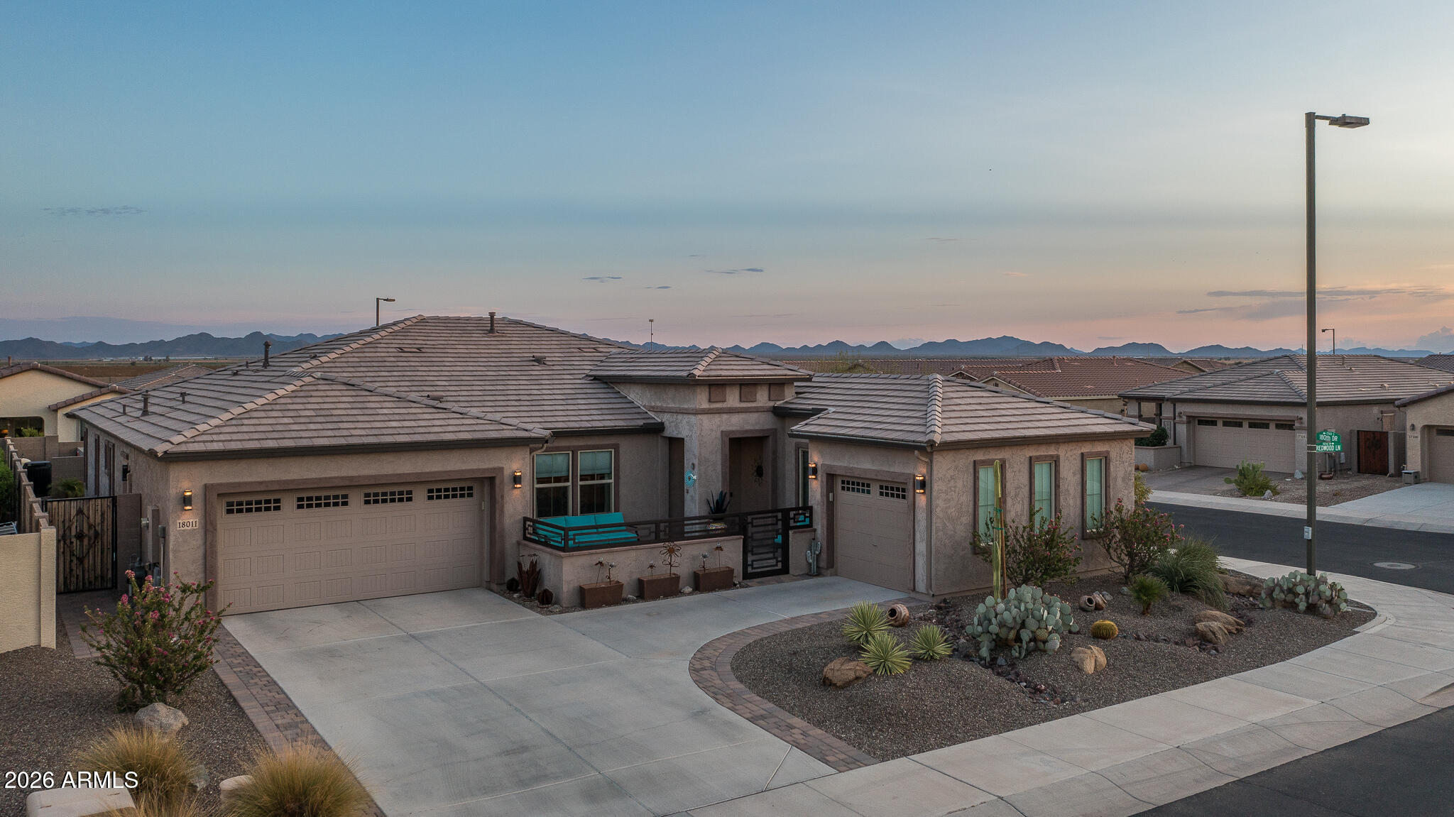 18011 W REDWOOD Lane