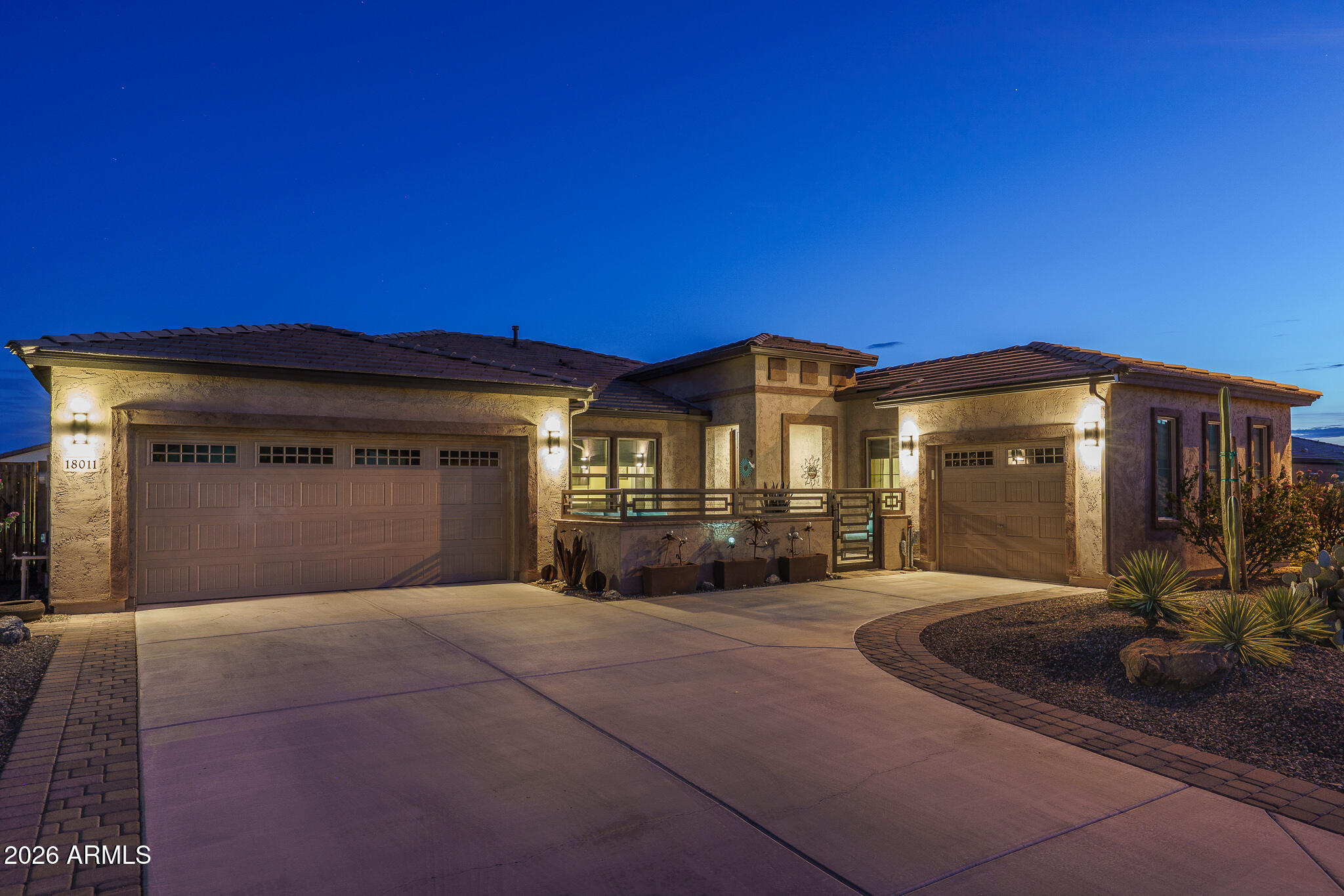 18011 W REDWOOD Lane
