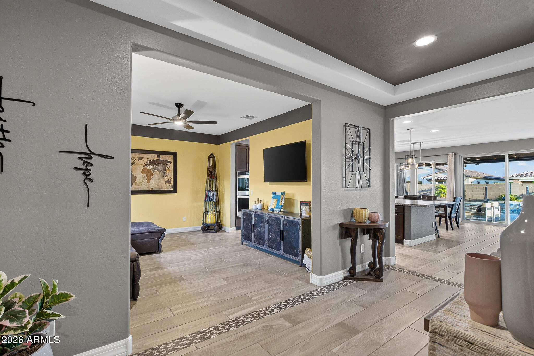 18011 W REDWOOD Lane