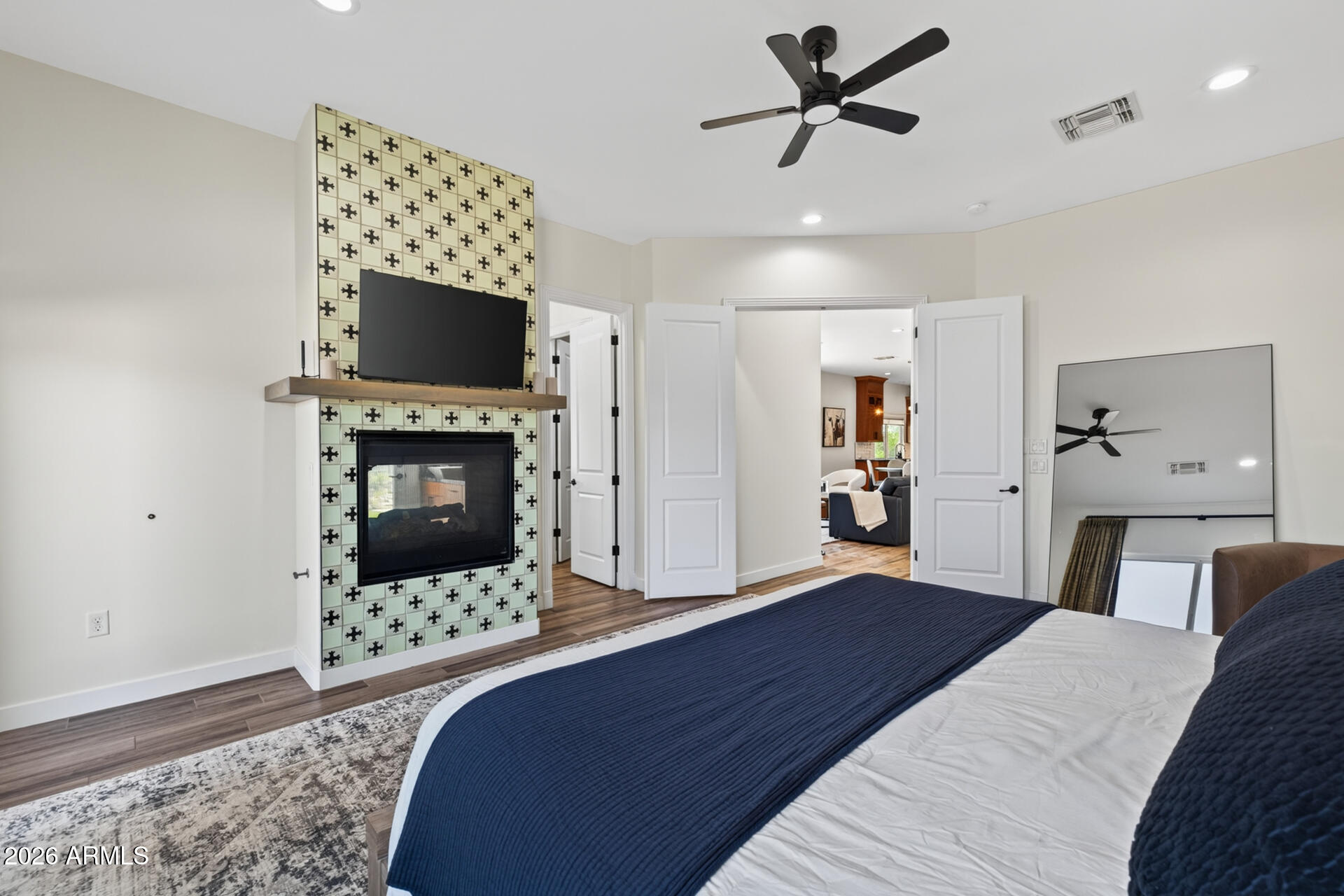 1414 S MORNING DOVE Court