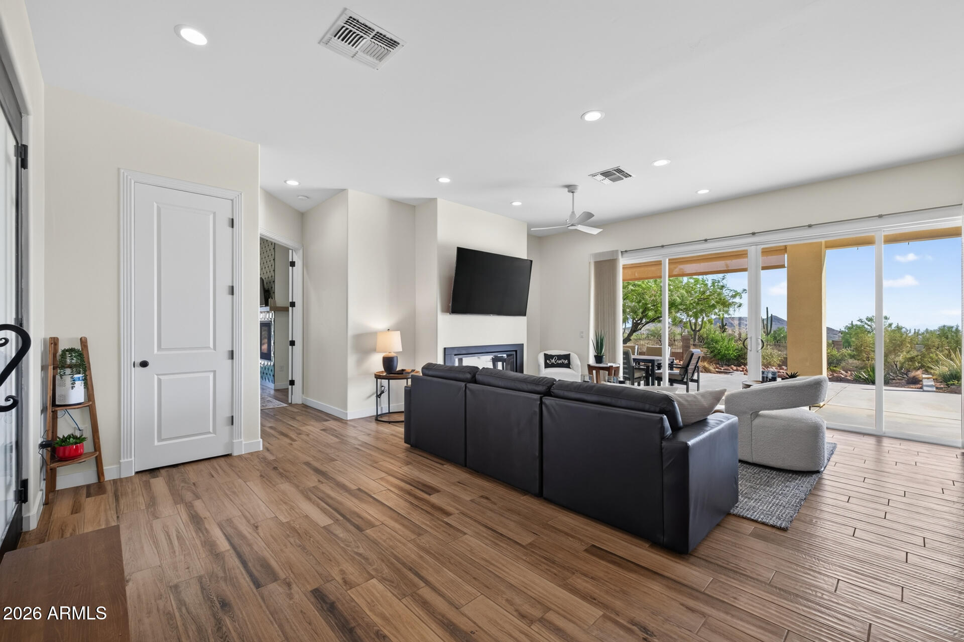 1414 S MORNING DOVE Court