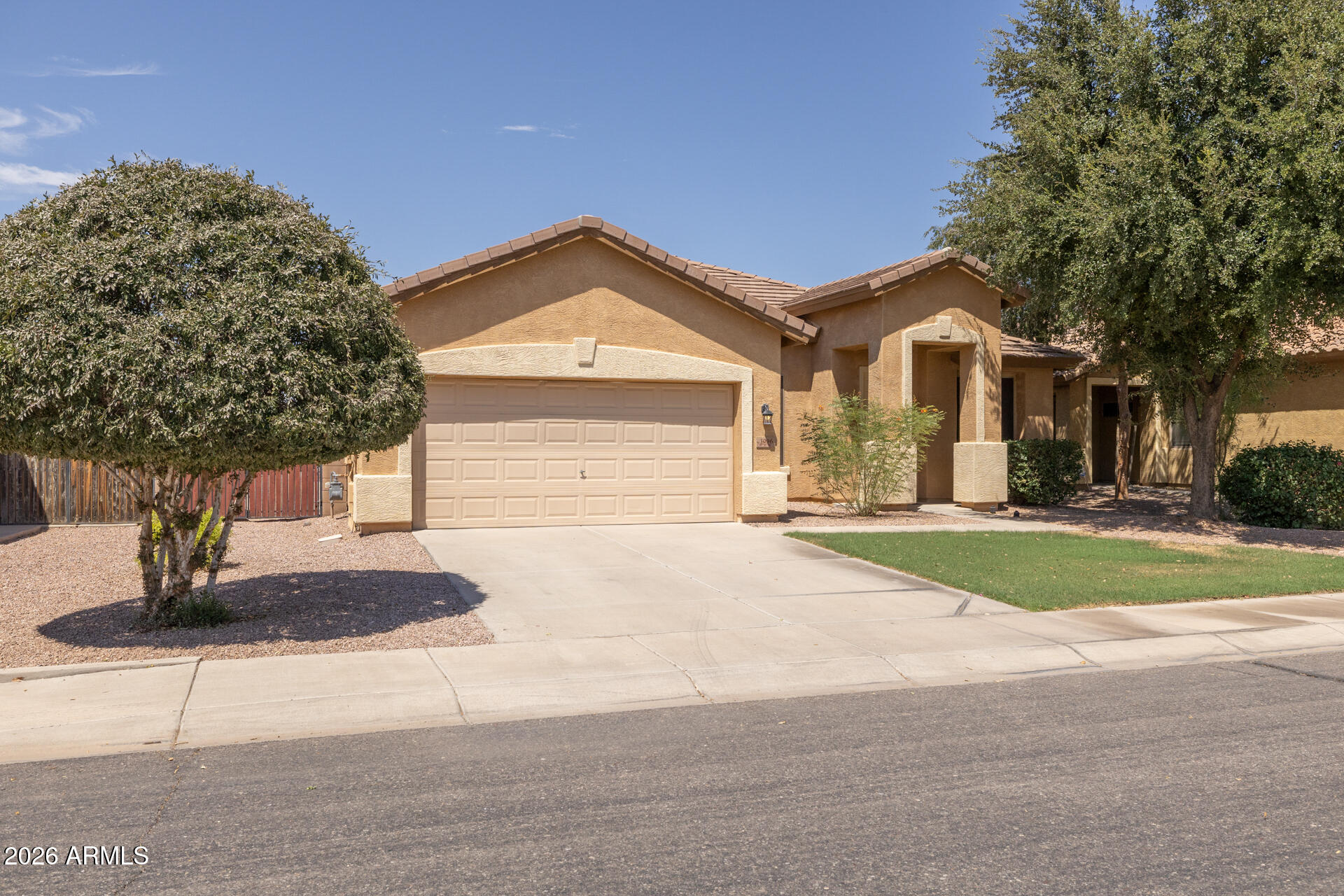 3096 E KINGBIRD Place