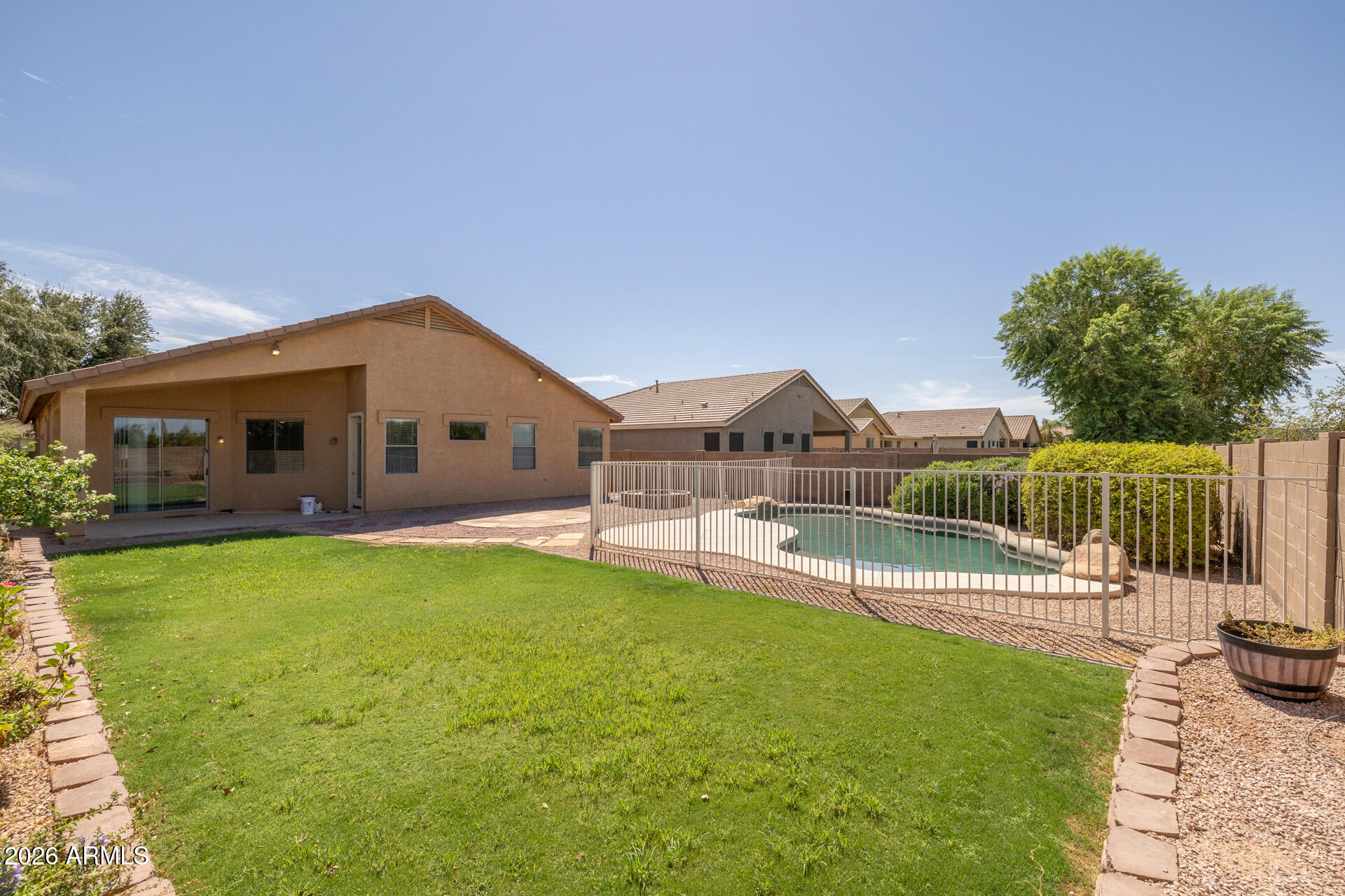 3096 E KINGBIRD Place