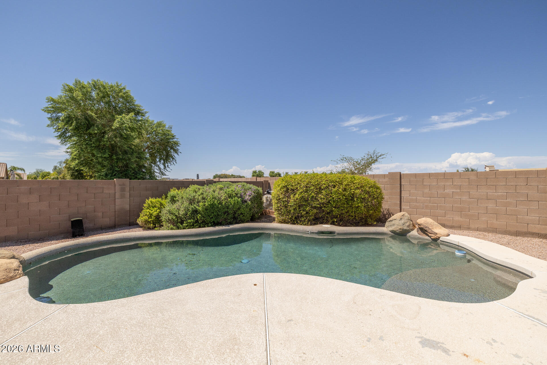 3096 E KINGBIRD Place