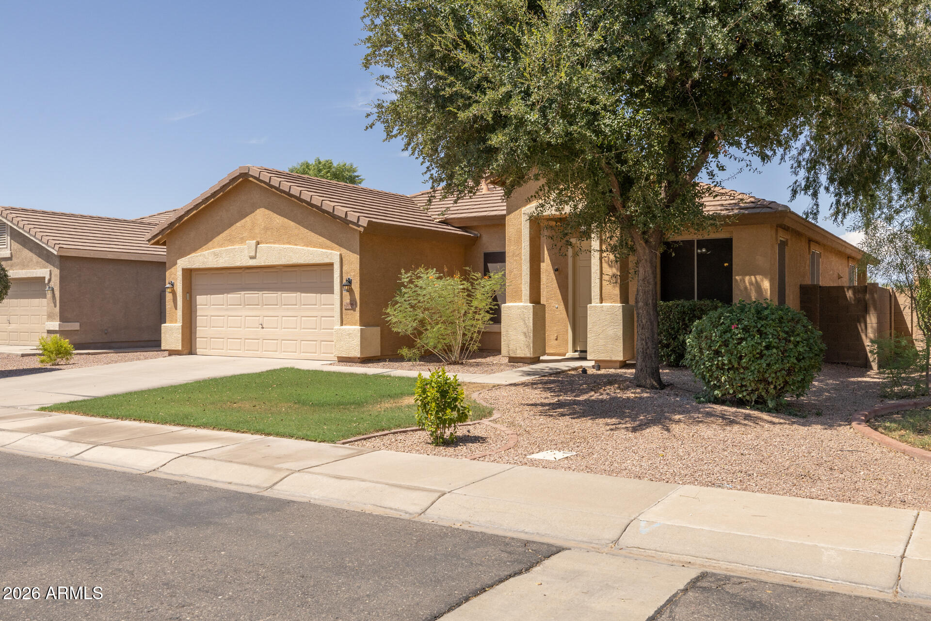 3096 E KINGBIRD Place