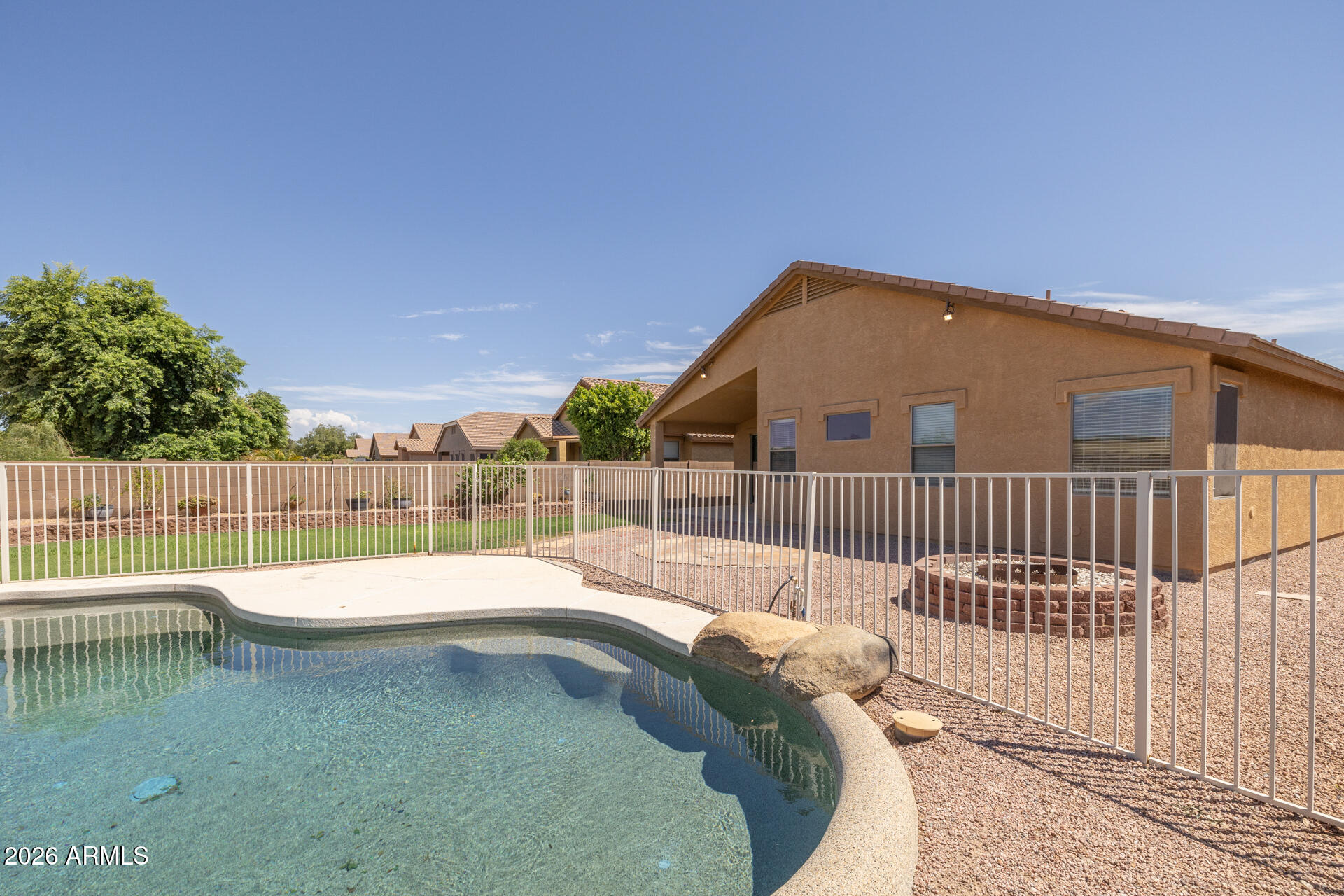 3096 E KINGBIRD Place