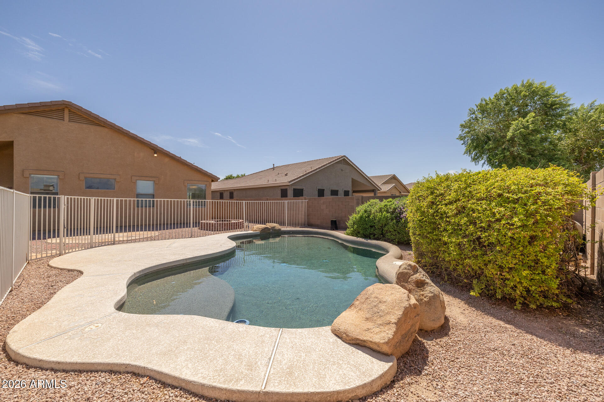 3096 E KINGBIRD Place