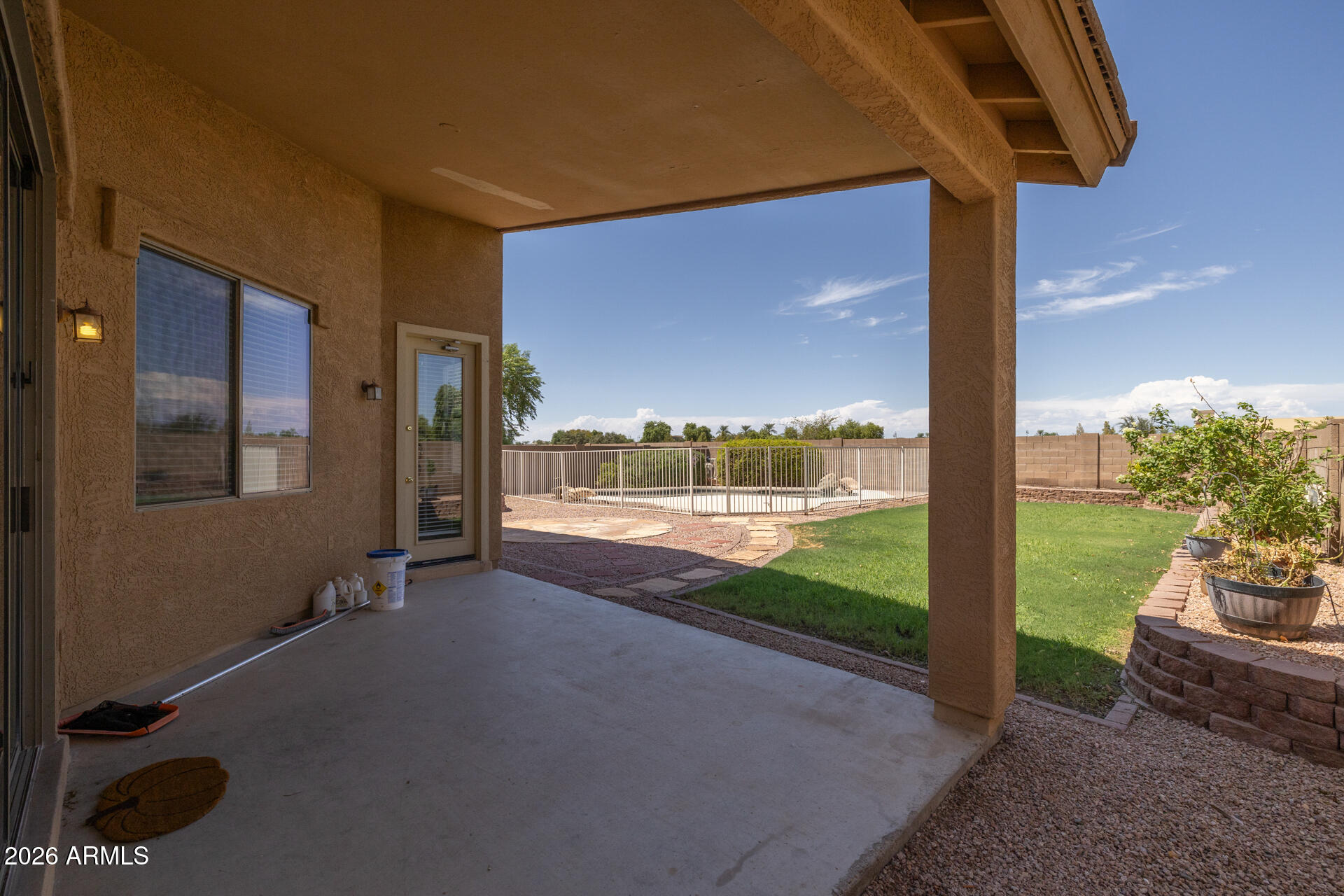 3096 E KINGBIRD Place