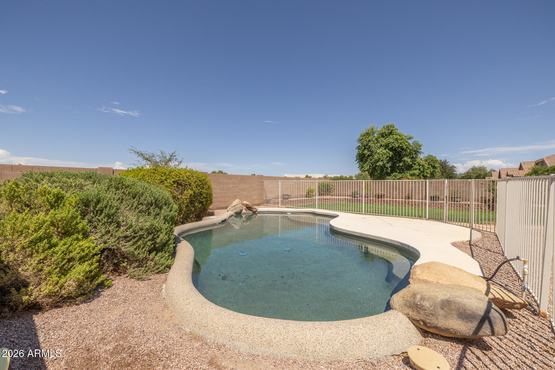 3096 E KINGBIRD Place