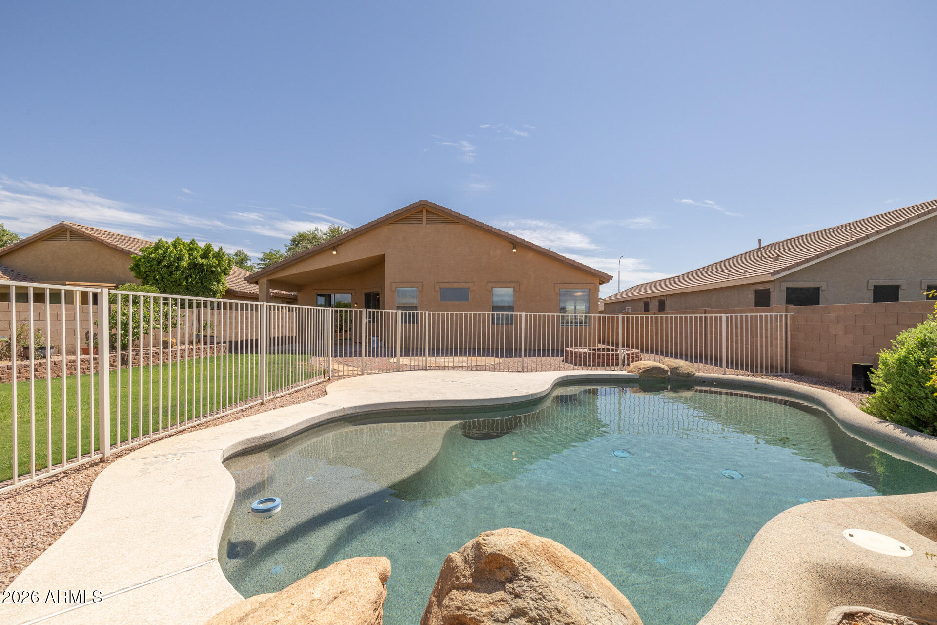 3096 E KINGBIRD Place