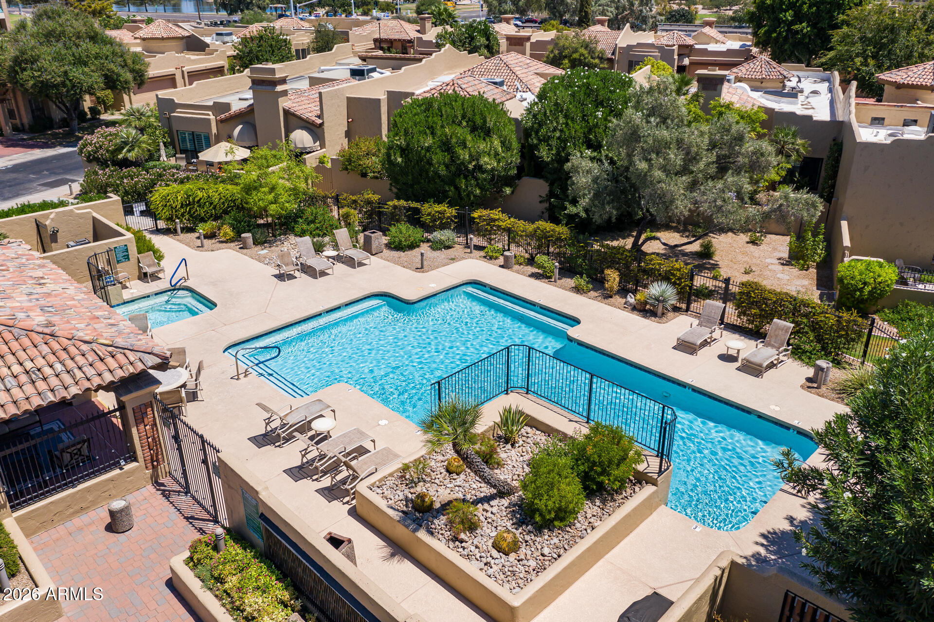 7955 E CHAPARRAL Road 135