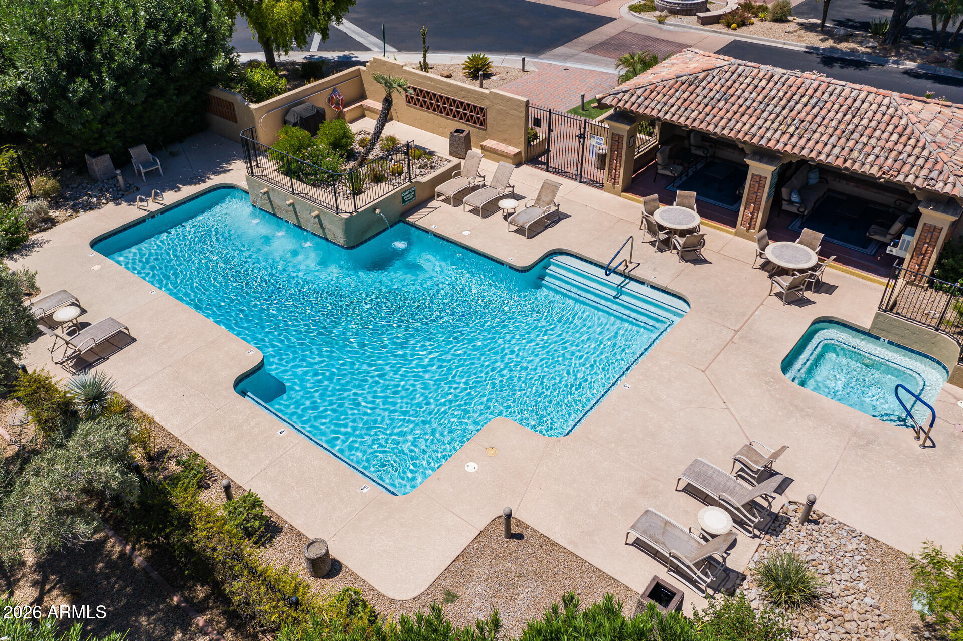 7955 E CHAPARRAL Road 135