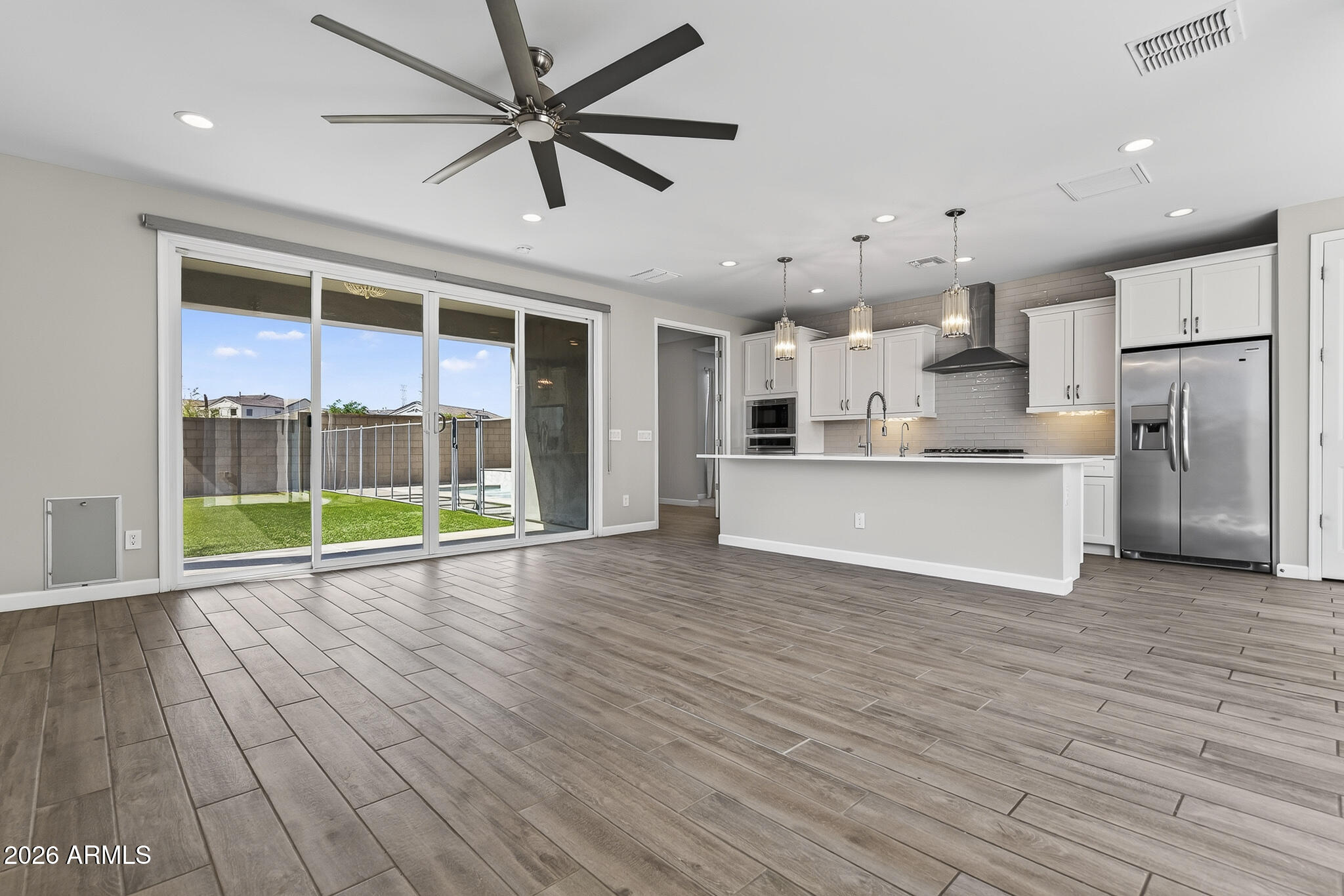 2004 E PARK VIEW Lane