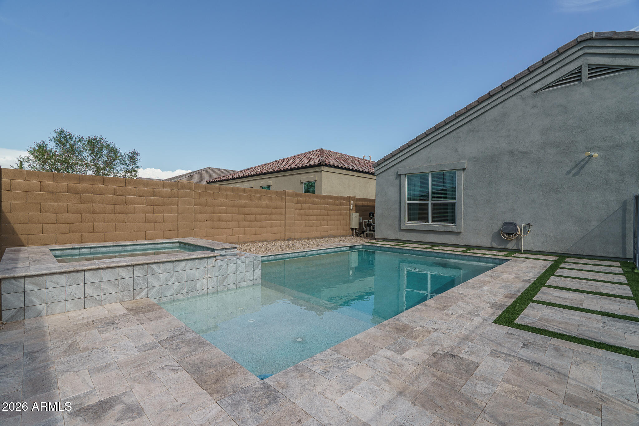2004 E PARK VIEW Lane