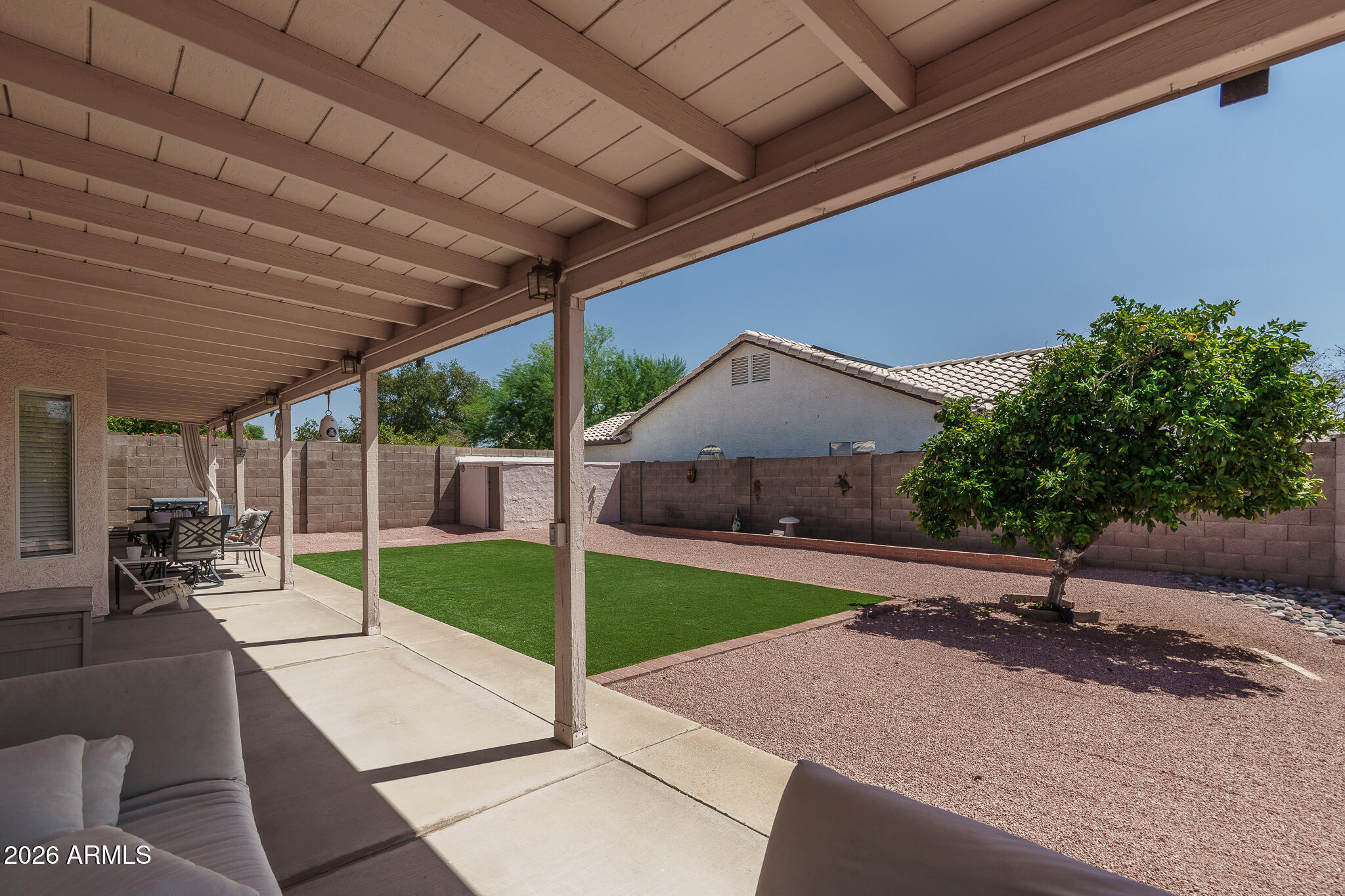 3319 E ROSEMONTE Drive