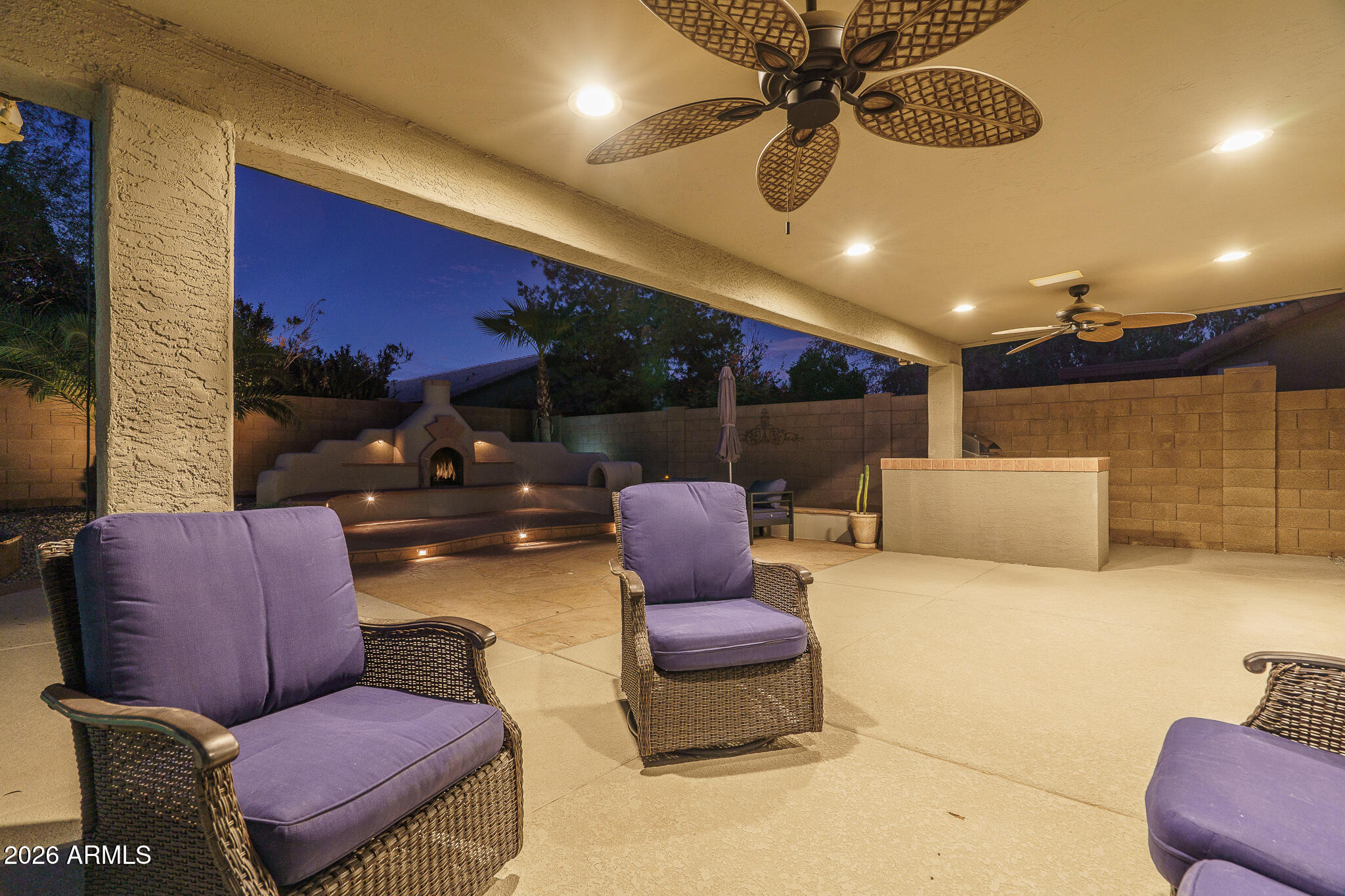 9164 W PARADISE Lane