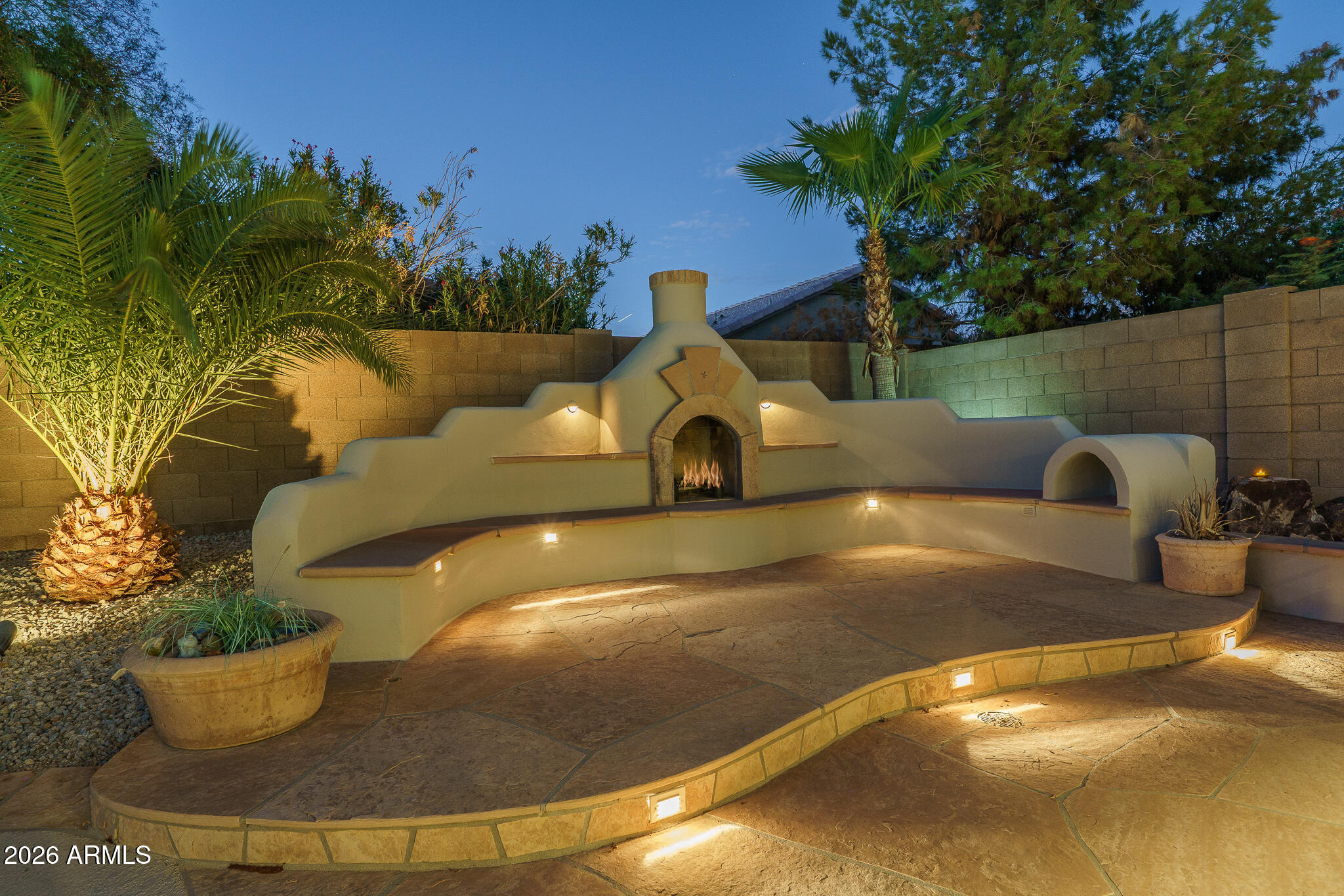9164 W PARADISE Lane