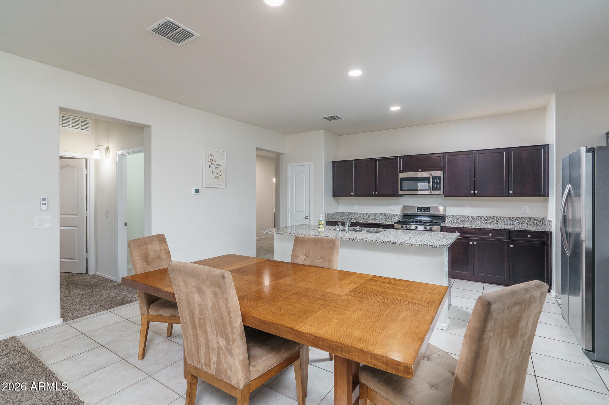 31005 W INDIANOLA Avenue