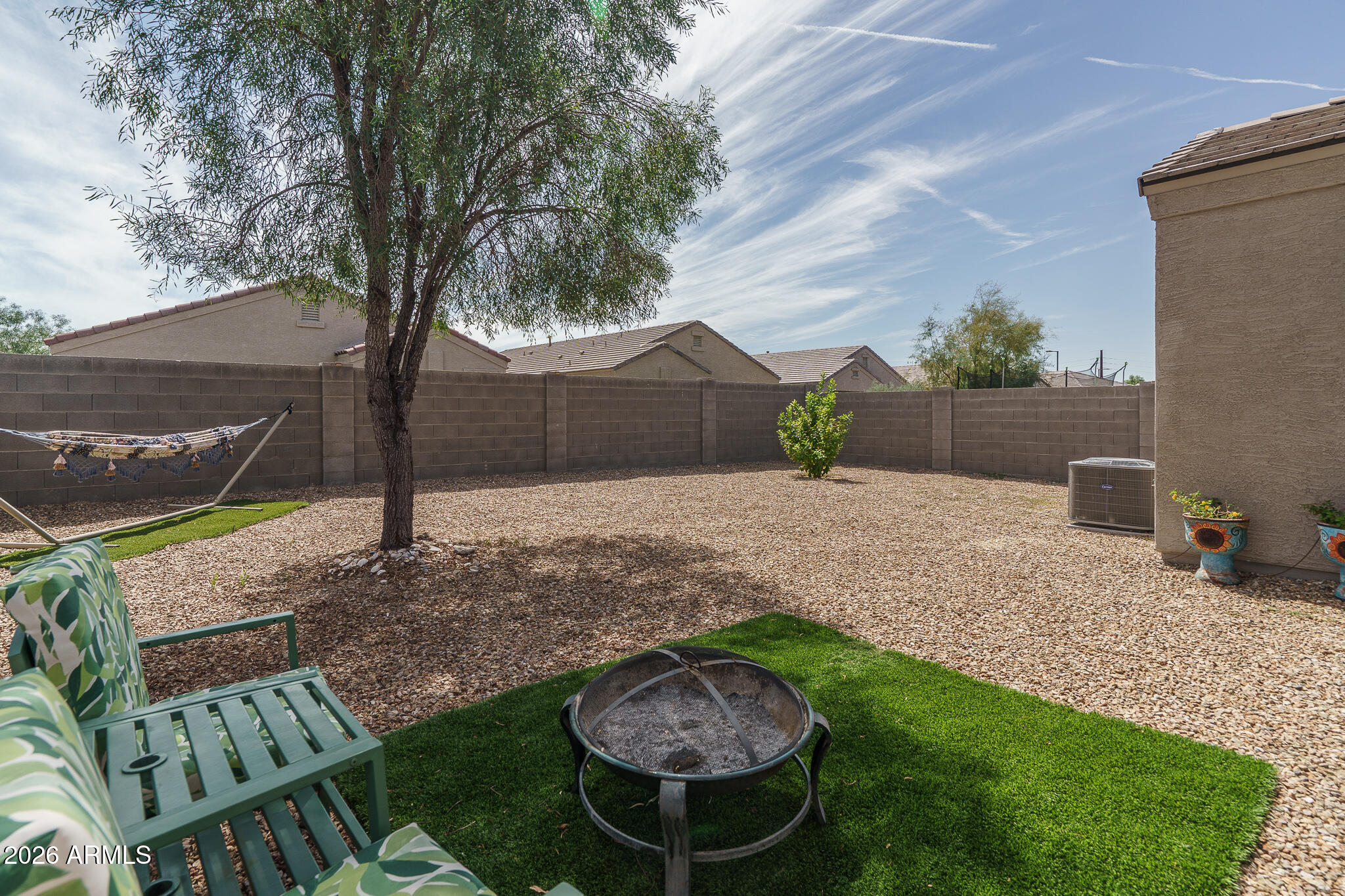 31005 W INDIANOLA Avenue