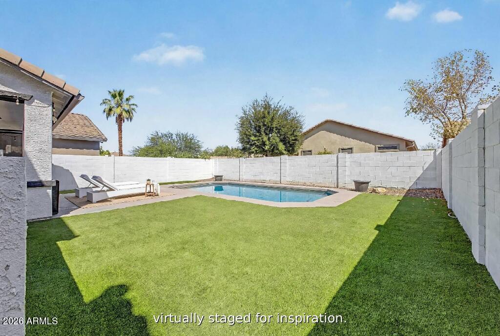 3912 E BLUE SPRUCE Lane
