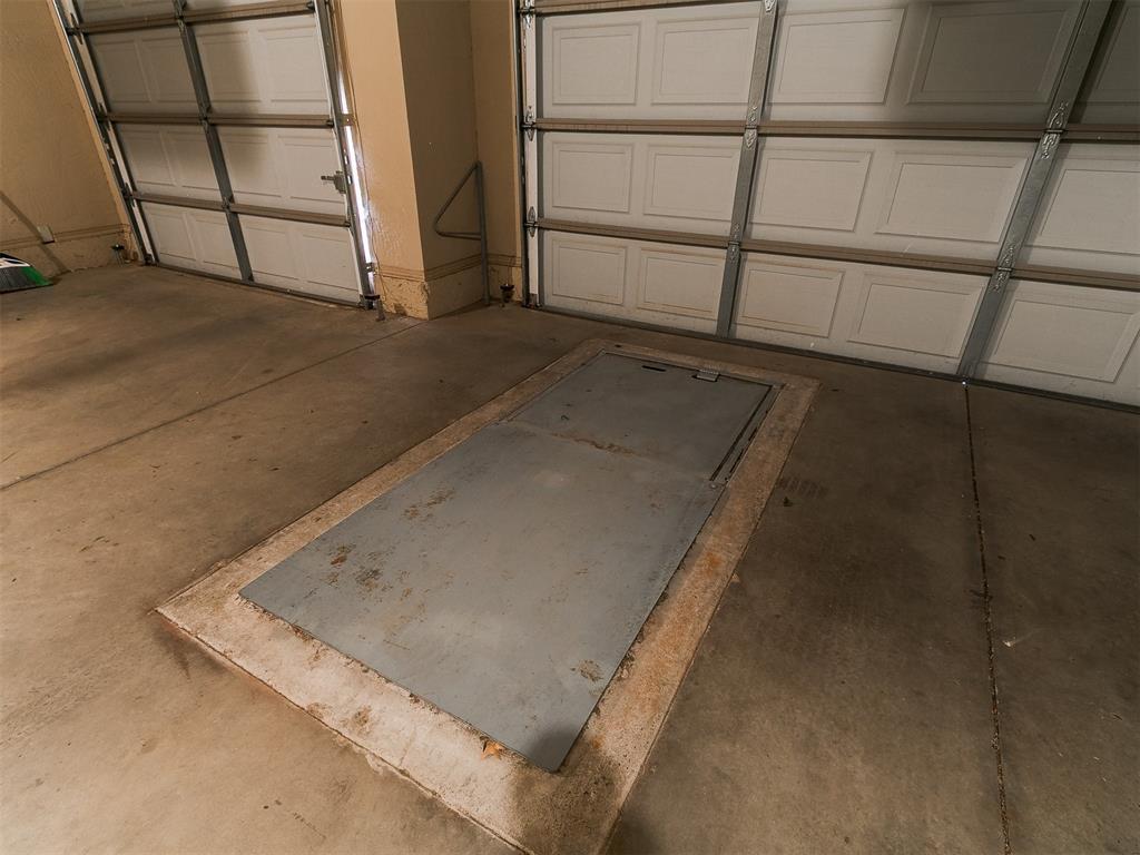 8609 NW 111th Street