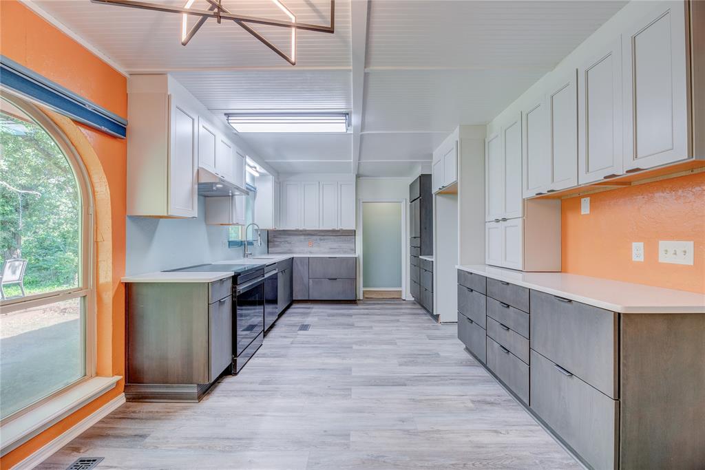 6405 Hidden Hills Drive