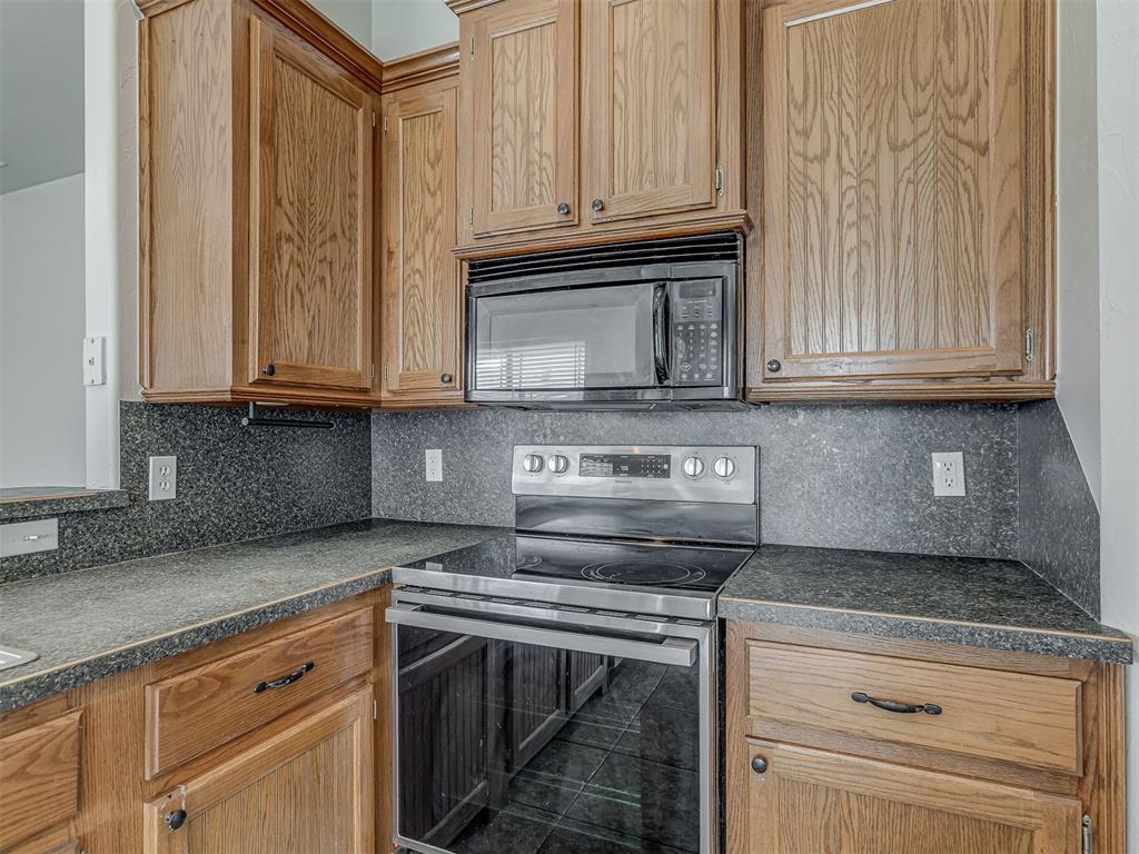 3800 Kensington Drive