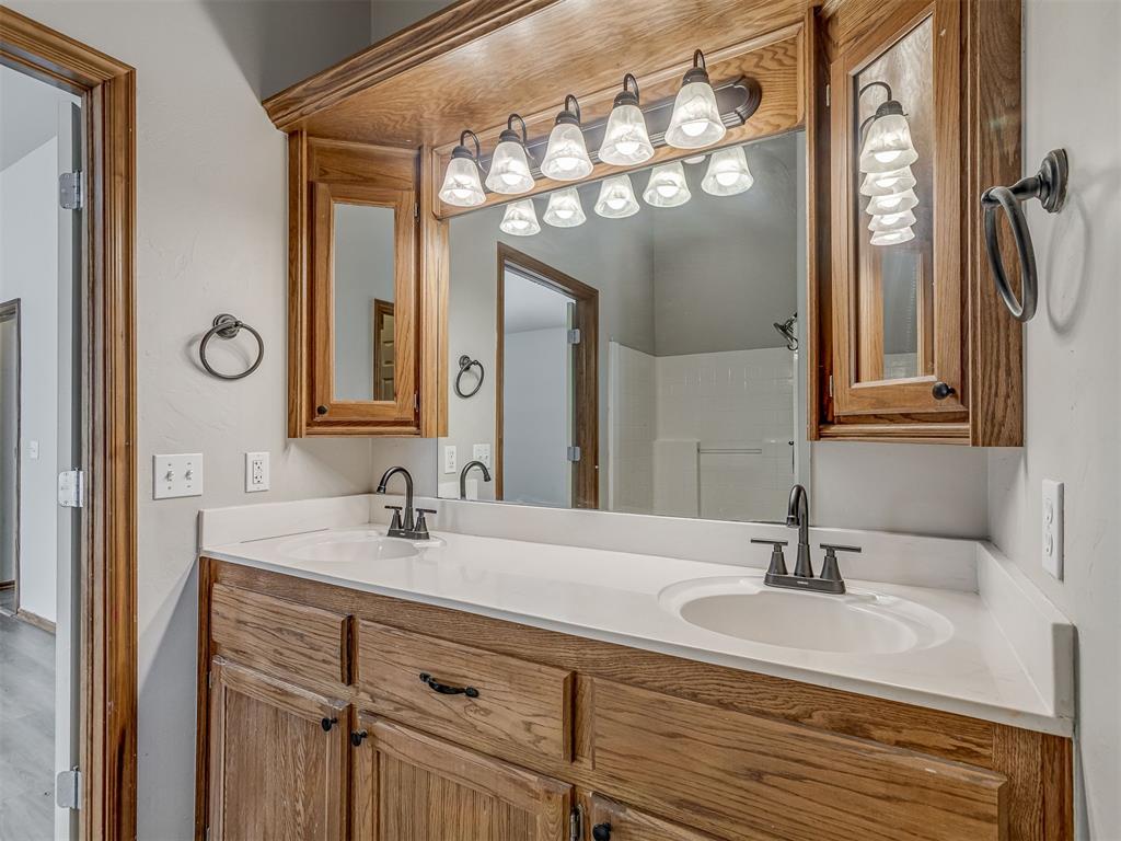 3800 Kensington Drive