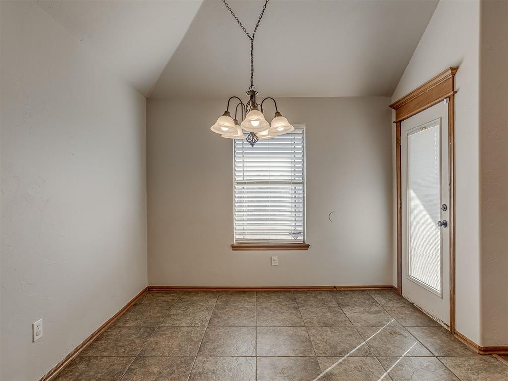 3800 Kensington Drive