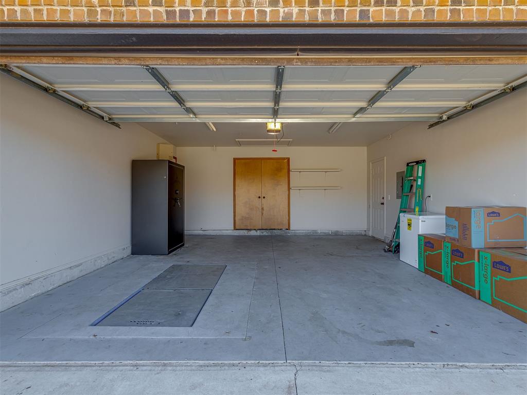 3800 Kensington Drive