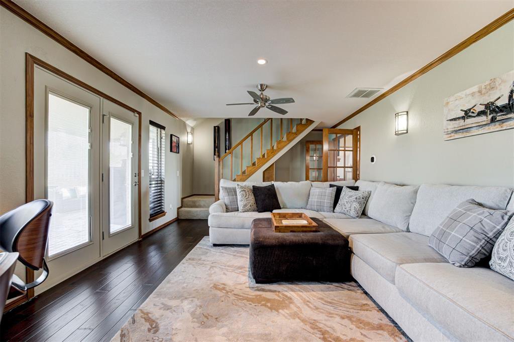 9515 Lake Drive